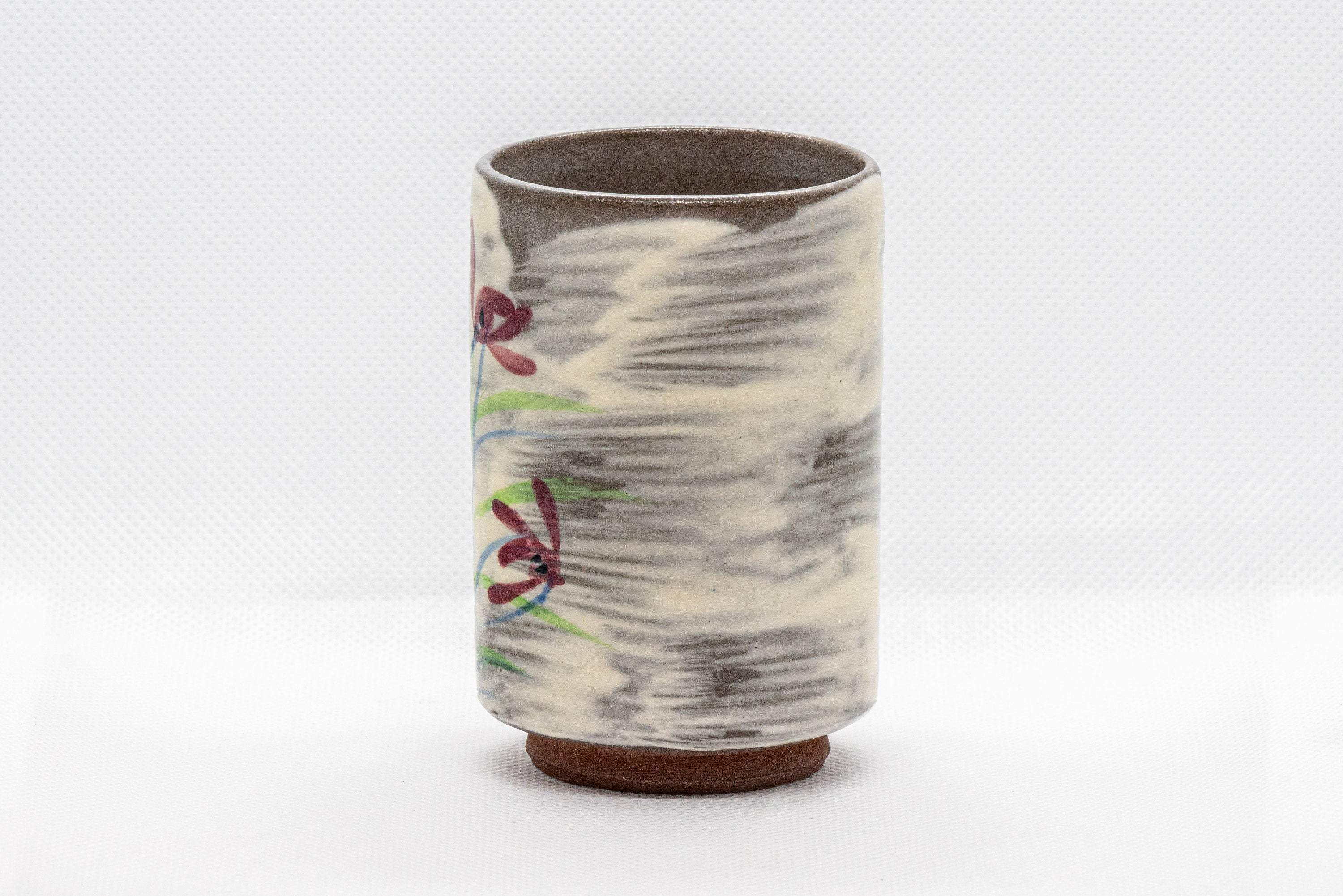 Japanese Teacup - Brushed white glaze tsutsu-gata yunomi with floral design - 150ml