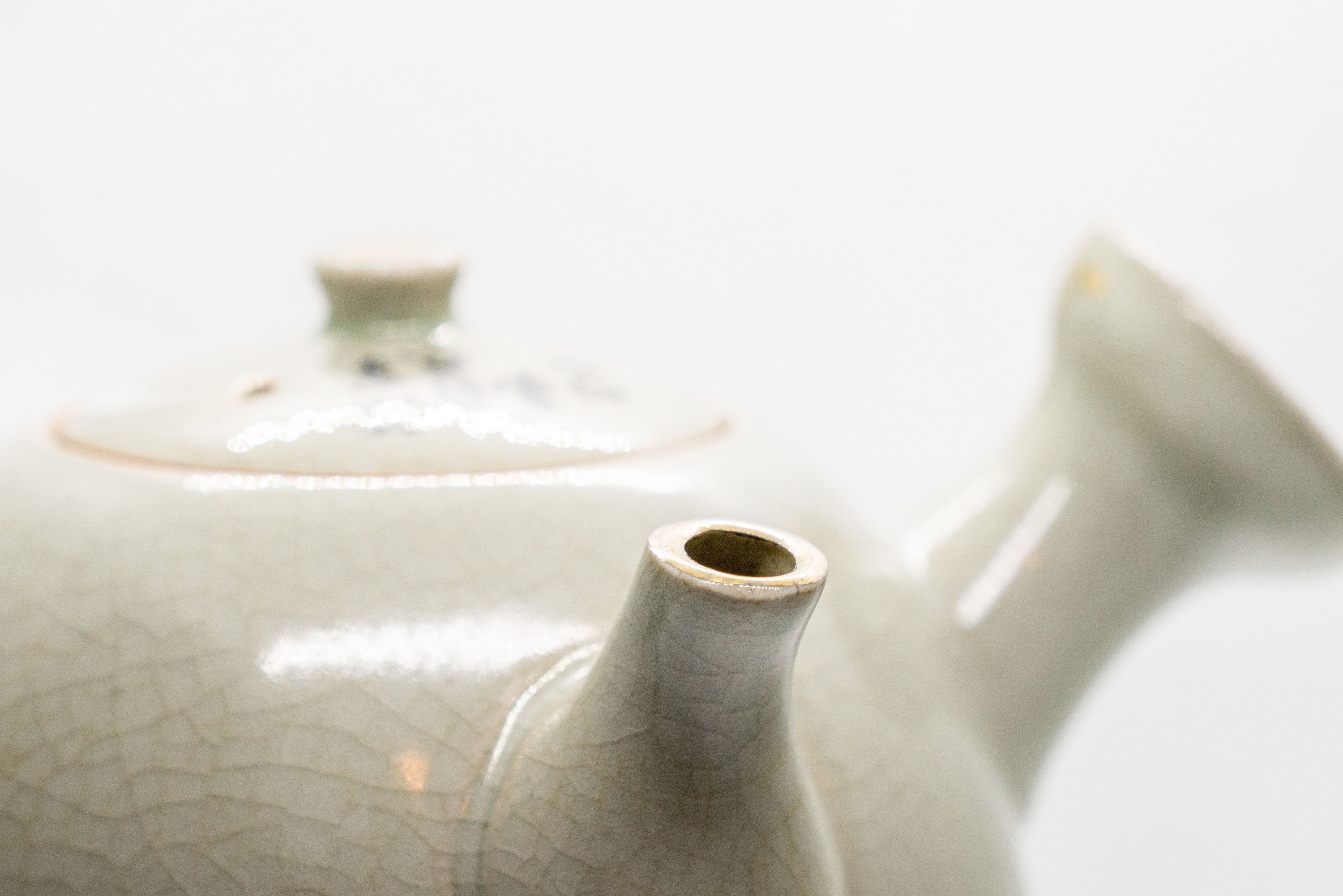 Japanese Kyusu - Maru-gata Teapot with Calligraphy, Gilding, and Painted Figures - 450ml