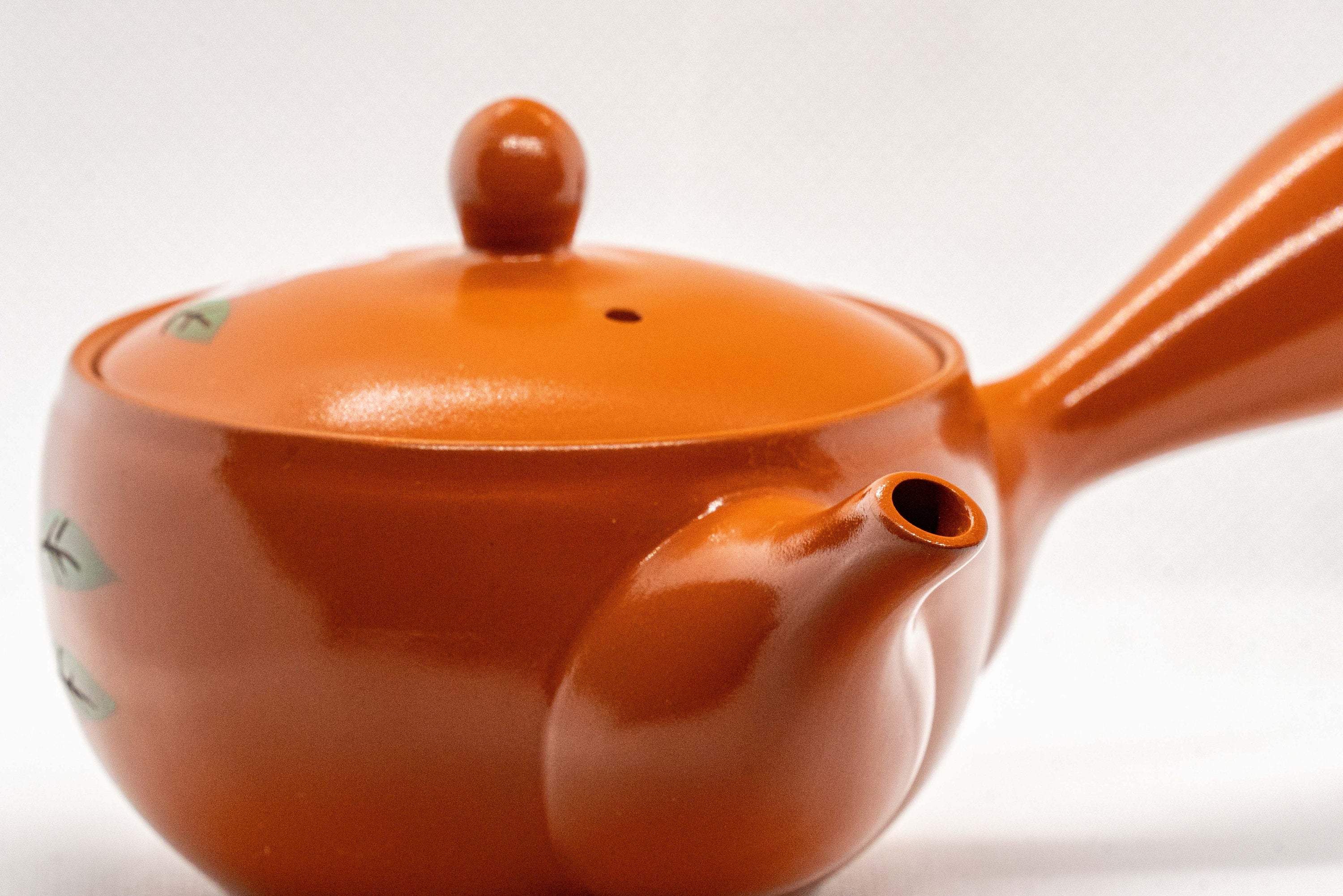 Japanese Kyusu - Plum Blossoms Tokoname-yaki Teapot - 175ml