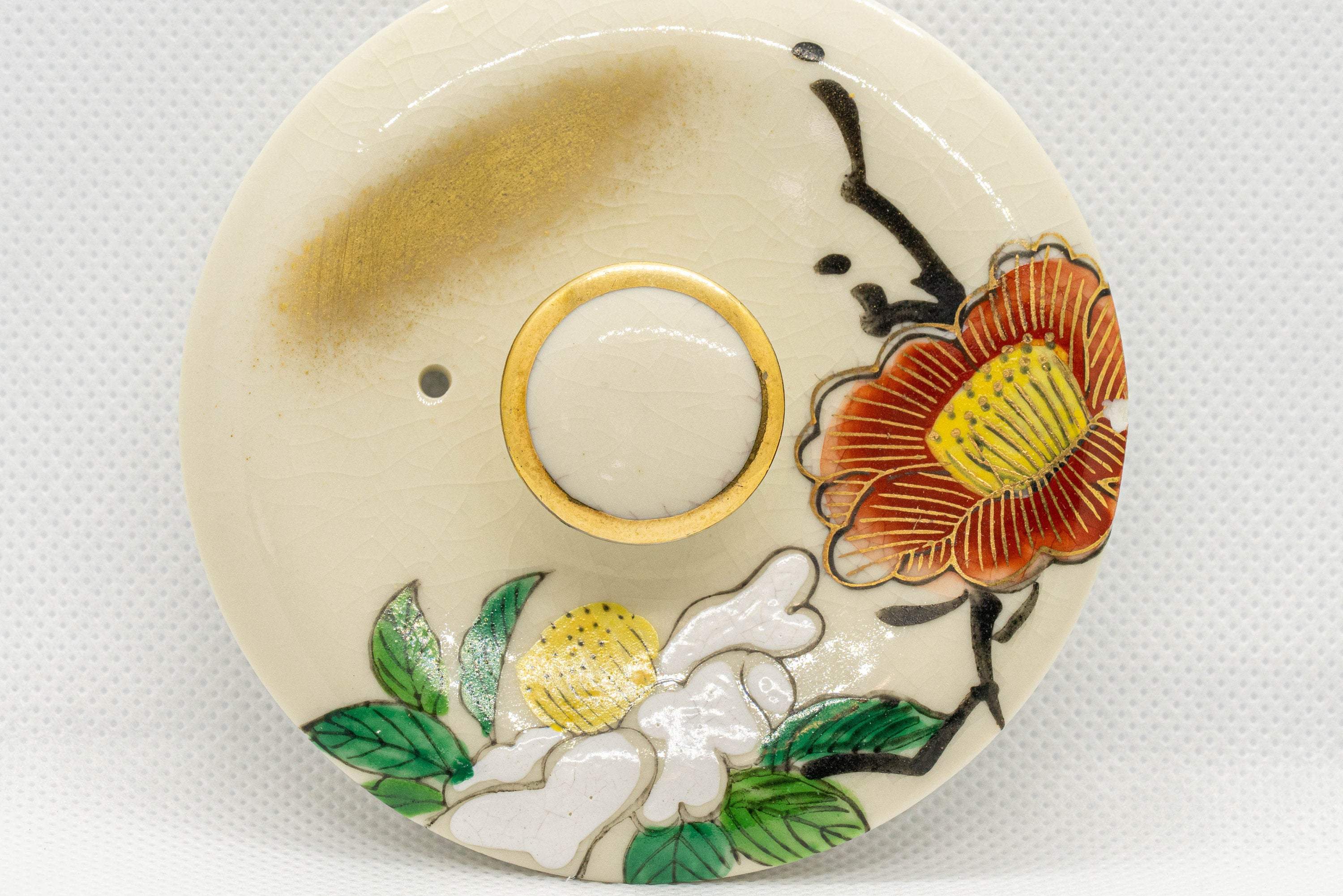 Japanese Kyusu - Camellias Kutani-yaki Debeso Teapot - 550ml