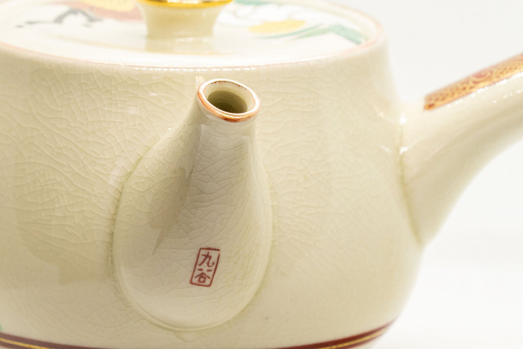 Japanese Kyusu - Camellias Kutani-yaki Debeso Teapot - 550ml