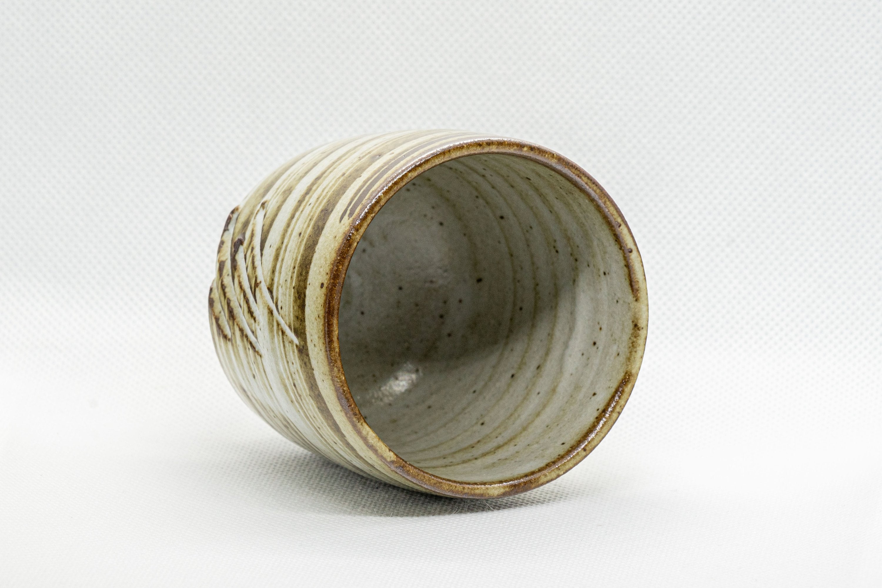 Japanese Teacup - Spiral Tsutsu-gata Yunomi - 170ml