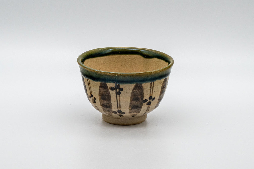 Japanese Teacup - 秀泉陶苑 Floral Wan-nari Mino-yaki Yunomi - 100ml