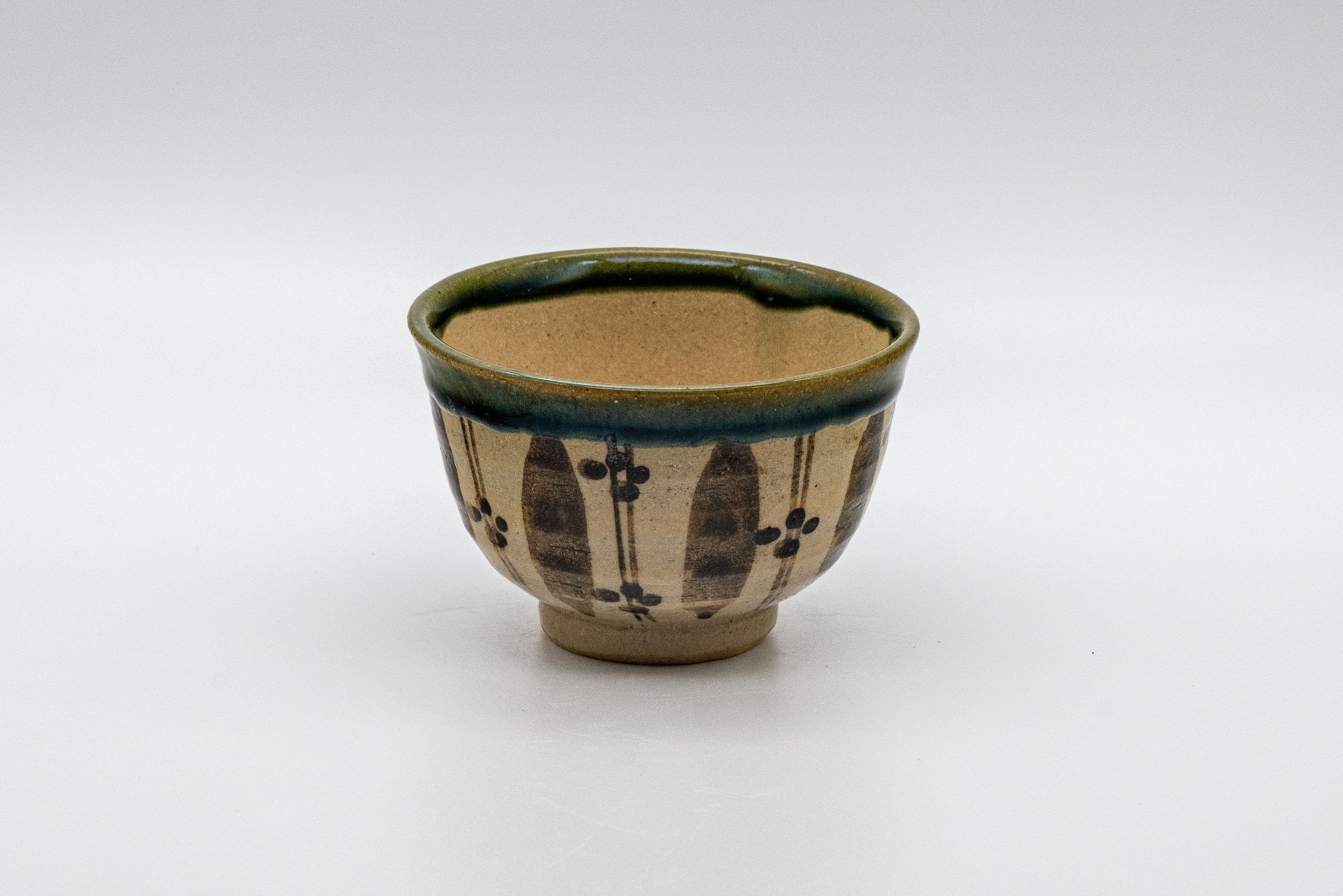 Japanese Teacup - 秀泉陶苑 Floral Wan-nari Mino-yaki Yunomi - 100ml