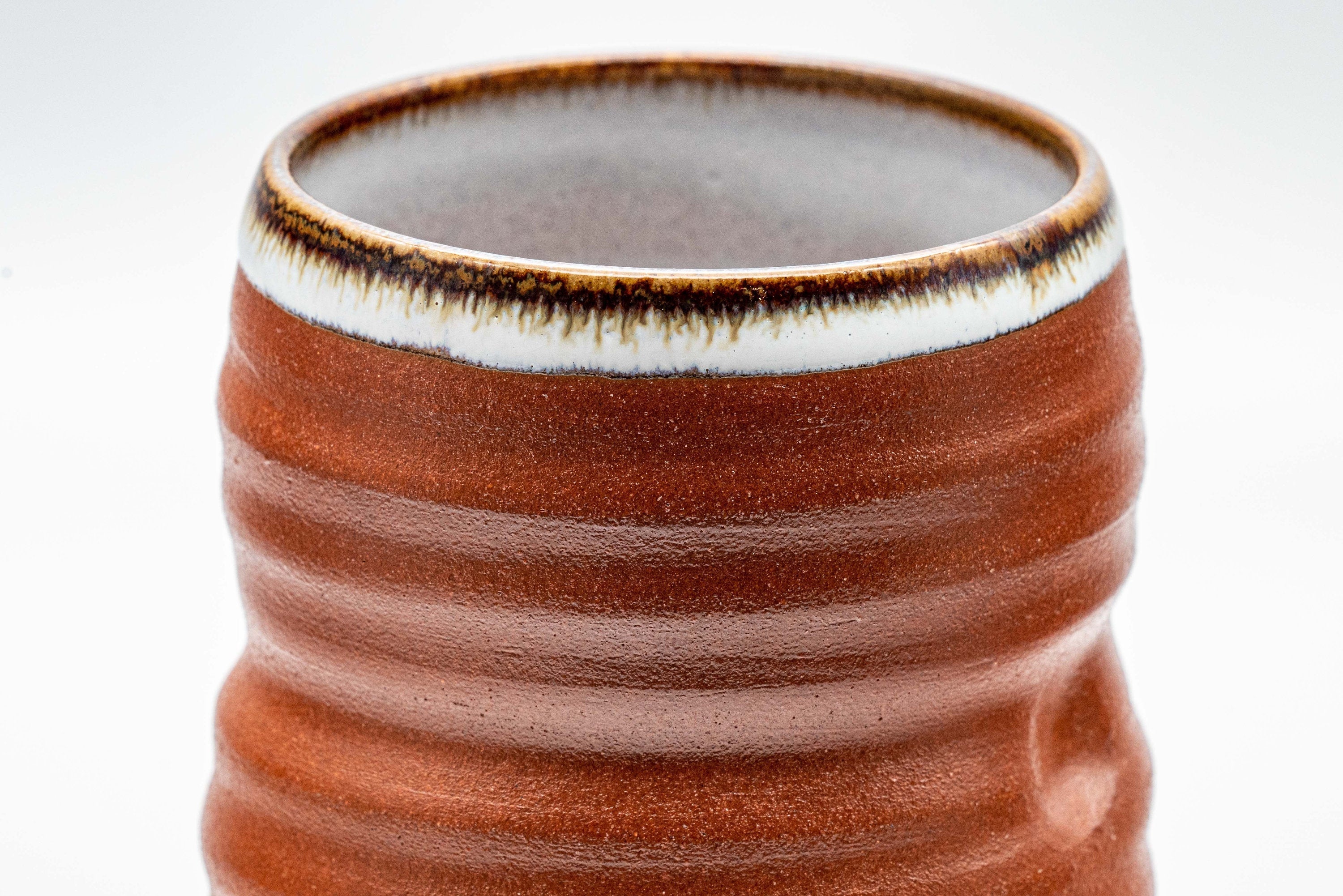 Japanese Teacups - Pair of Meoto Dojimari-gata Yunomi