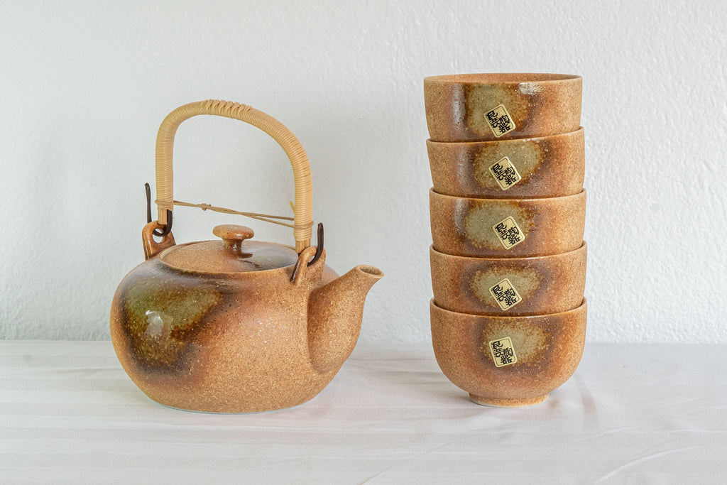 Japanese Tea Set - Porcelain Debeso Dobin Teapot with 5 Yunomi - 600ml