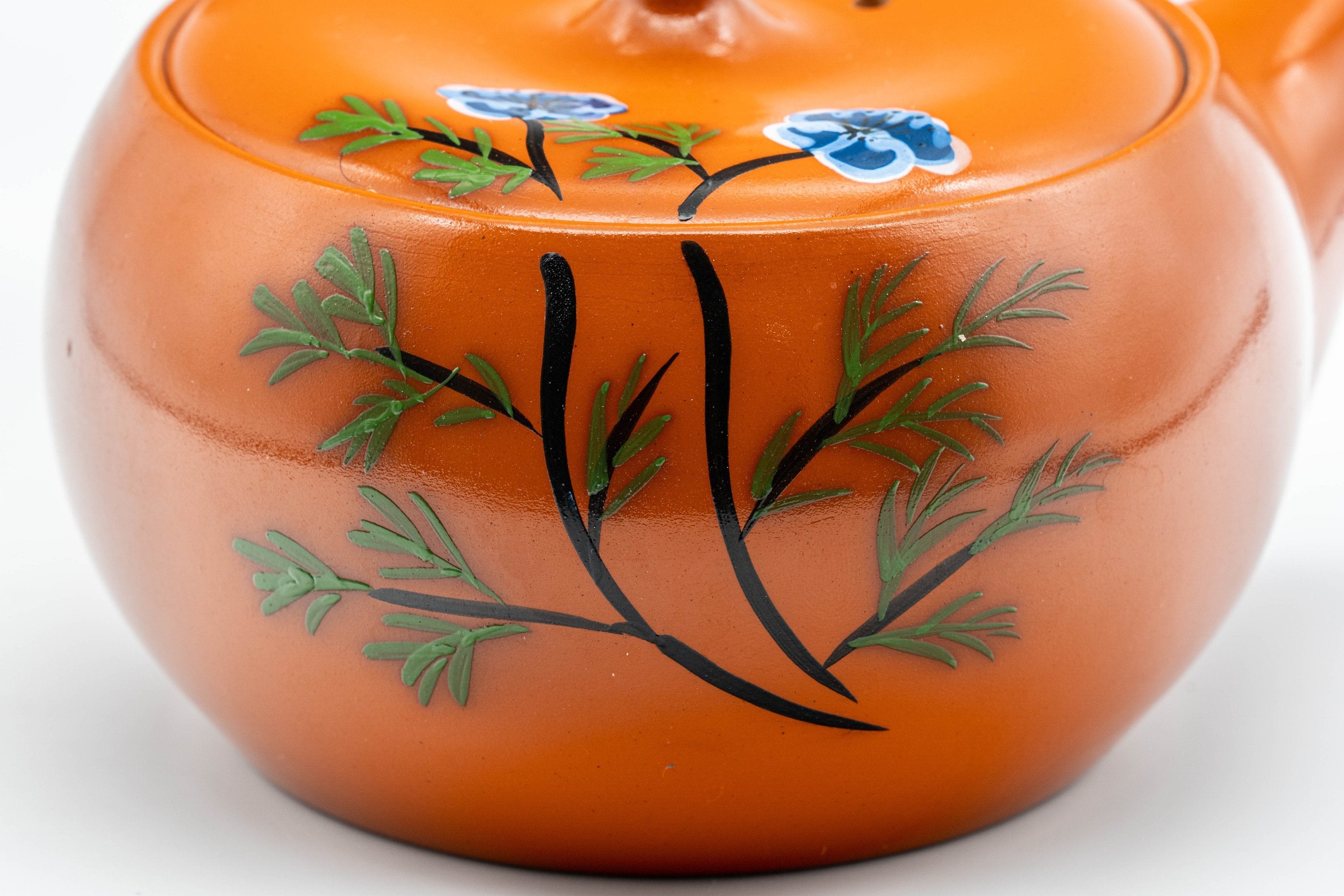 Japanese Kyusu - 伊勢窯 Floral Tokoname-yaki Teapot - 350ml