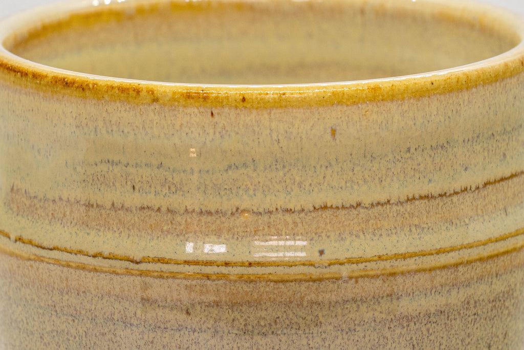 Japanese Matcha Bowl - 赤膚山 Akiyama Kiln Tsutsu-gata Akahada-yaki Chawan - 475ml
