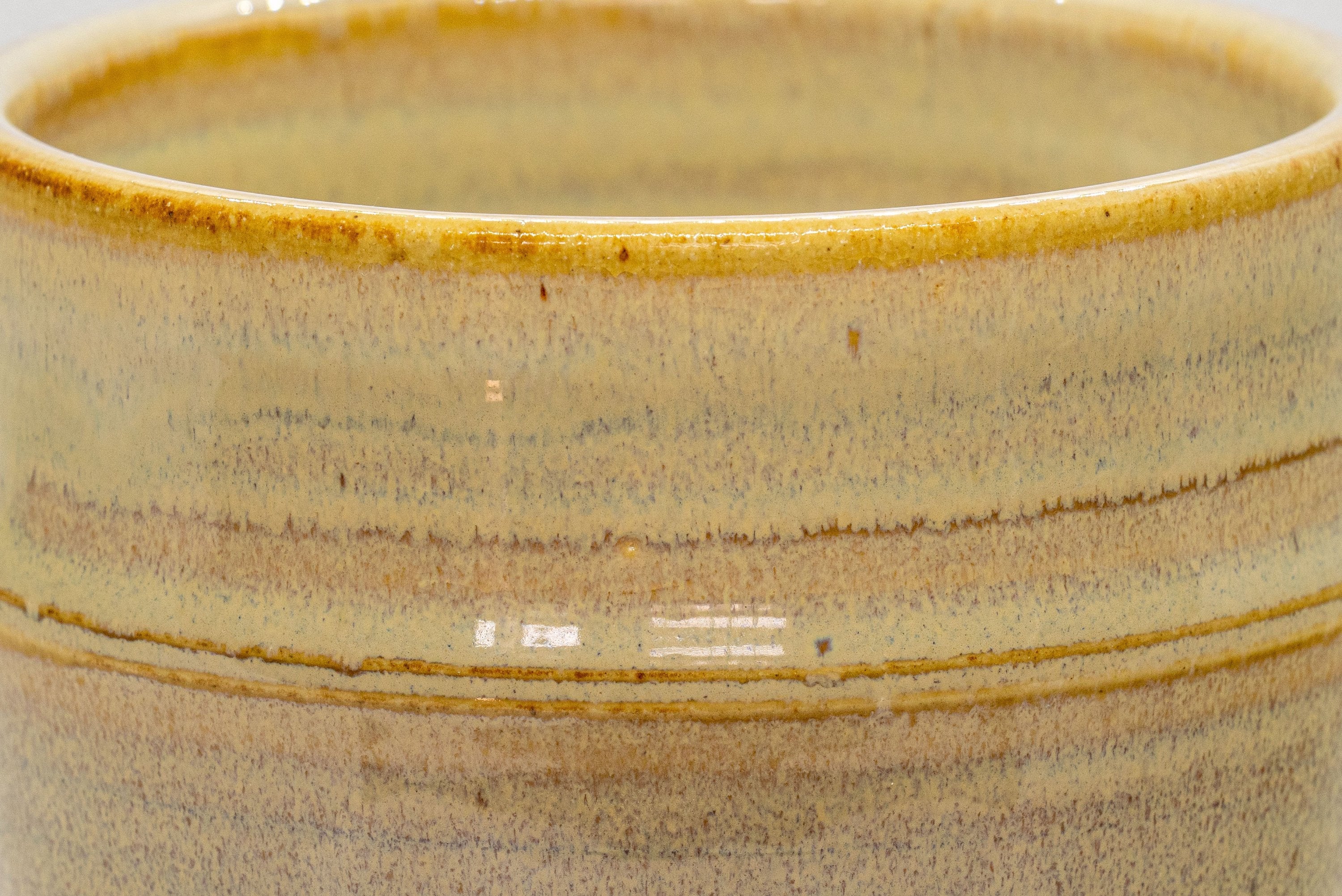 Japanese Matcha Bowl - 赤膚山 Akiyama Kiln Tsutsu-gata Akahada-yaki Chawan - 475ml