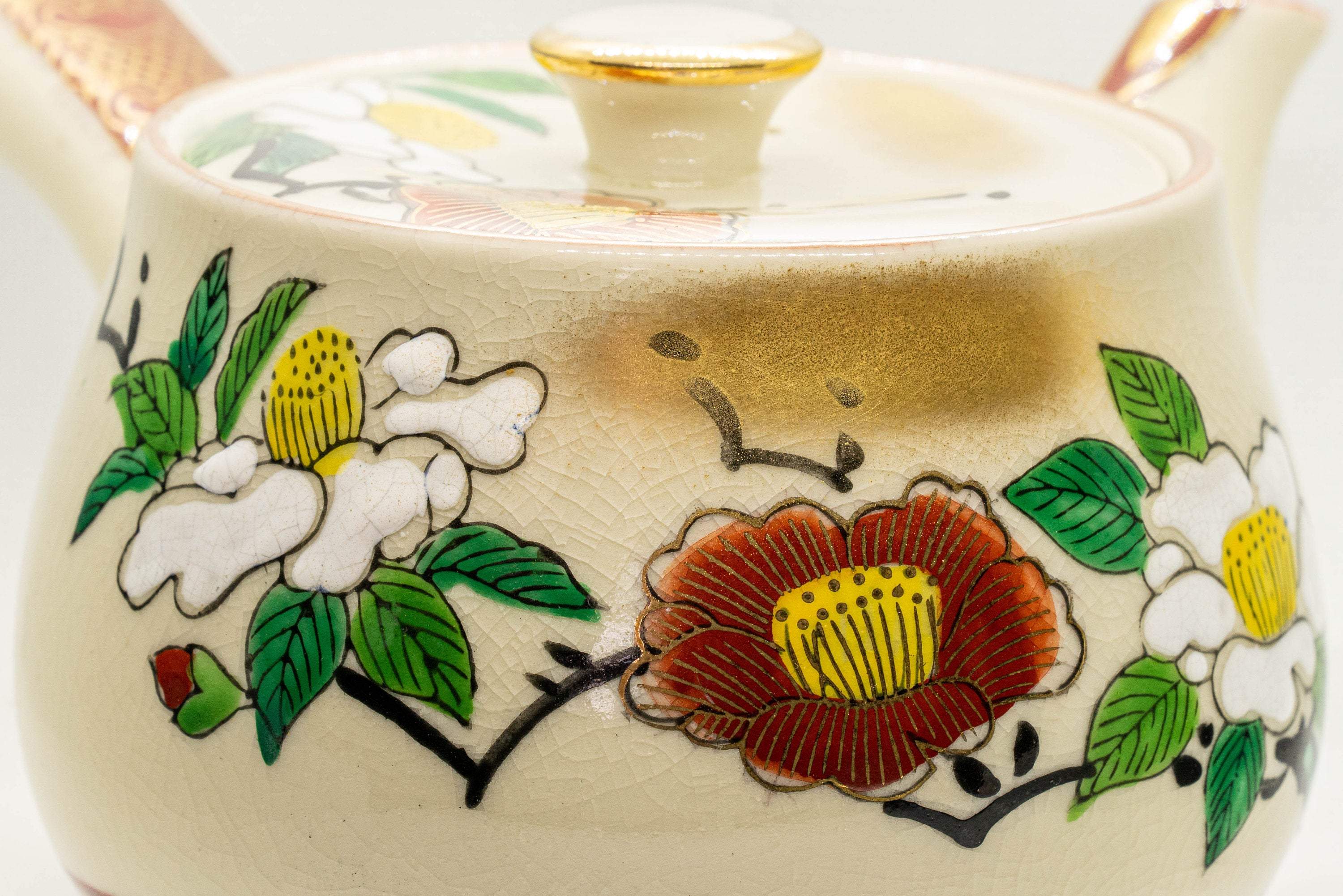 Japanese Kyusu - Camellias Kutani-yaki Debeso Teapot - 550ml