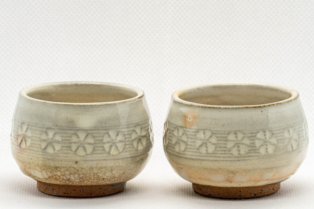 Japanese Teacups - Pair of Floral Wa-nari Hagi-yaki Guinomi - 35ml