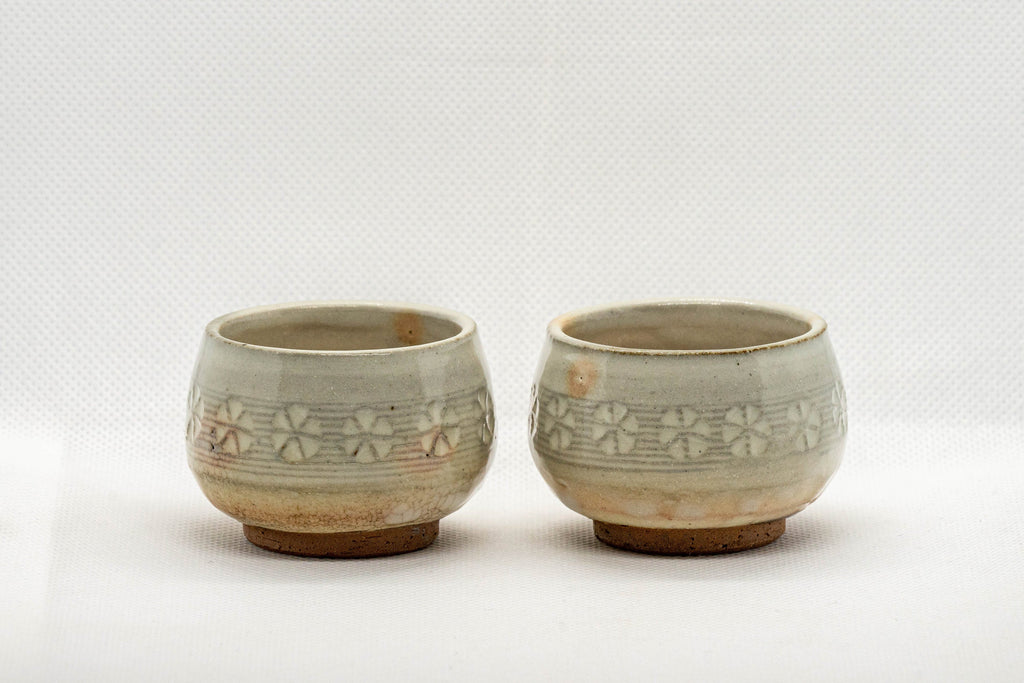 Japanese Teacups - Pair of Floral Wa-nari Hagi-yaki Guinomi - 35ml