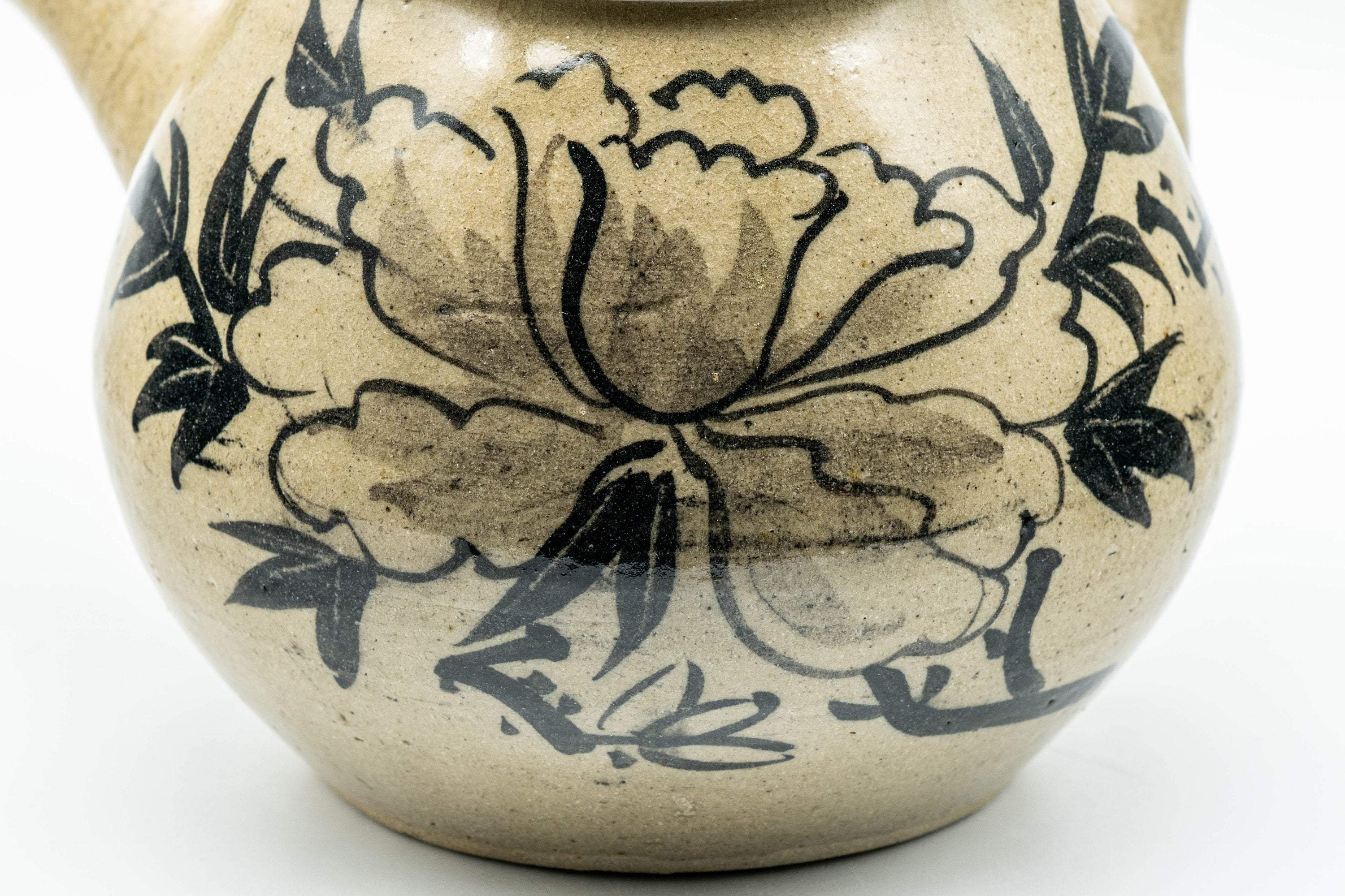 Japanese Kyusu - Large Floral Nasu-gata Do-ake Teapot - 900ml