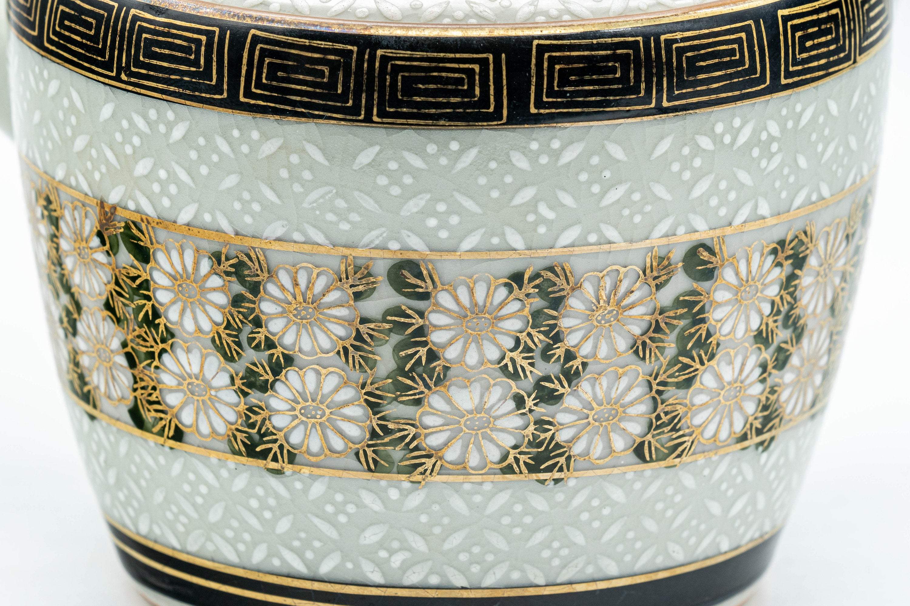 Japanese Kyusu - 九谷永楽 Floral Kutani-yaki Debeso Teapot - 350ml