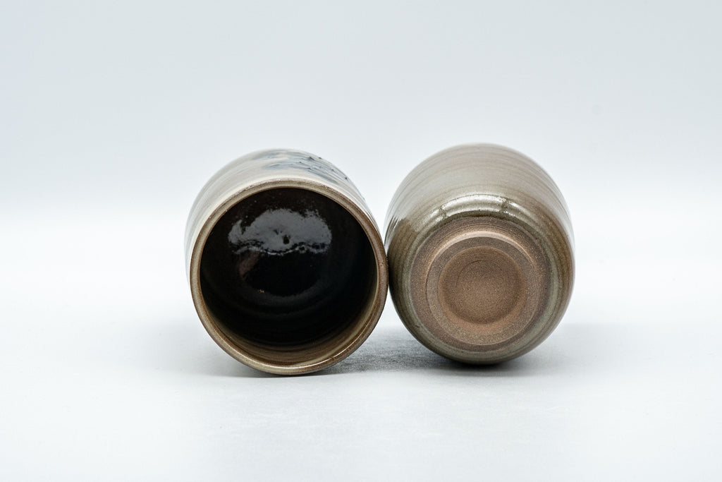 Japanese Teacups - Pair of 雪山窯 Yukiyama Kiln Meoto Yunomi