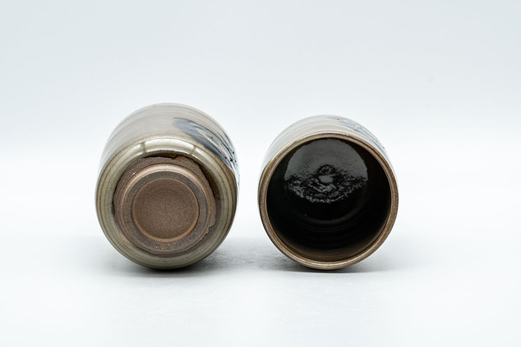 Japanese Teacups - Pair of 雪山窯 Yukiyama Kiln Meoto Yunomi
