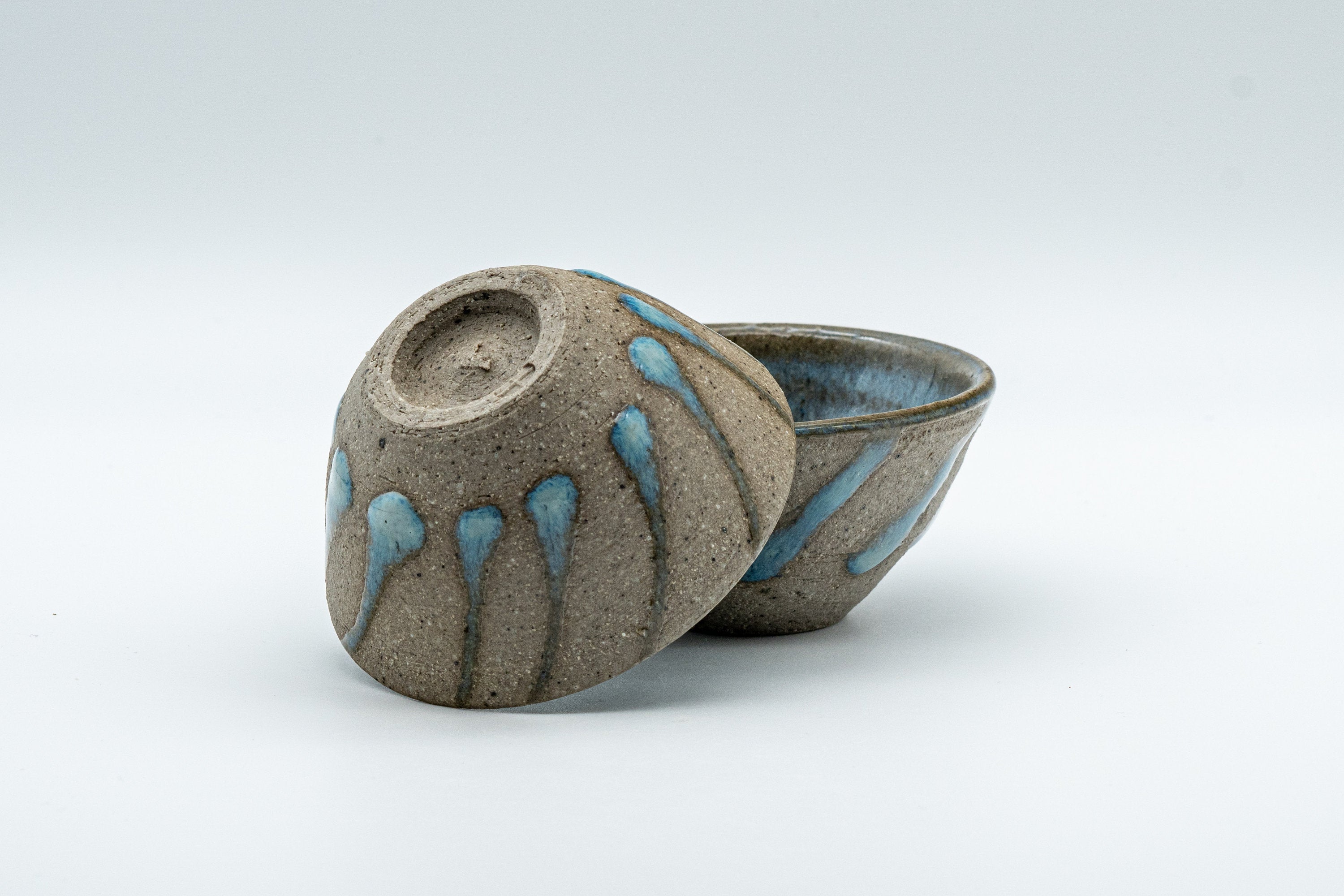 Japanese Teacups - Pair of Stoneware Asagao-gata Guinomi with Cyan Glazed Interior - 50ml