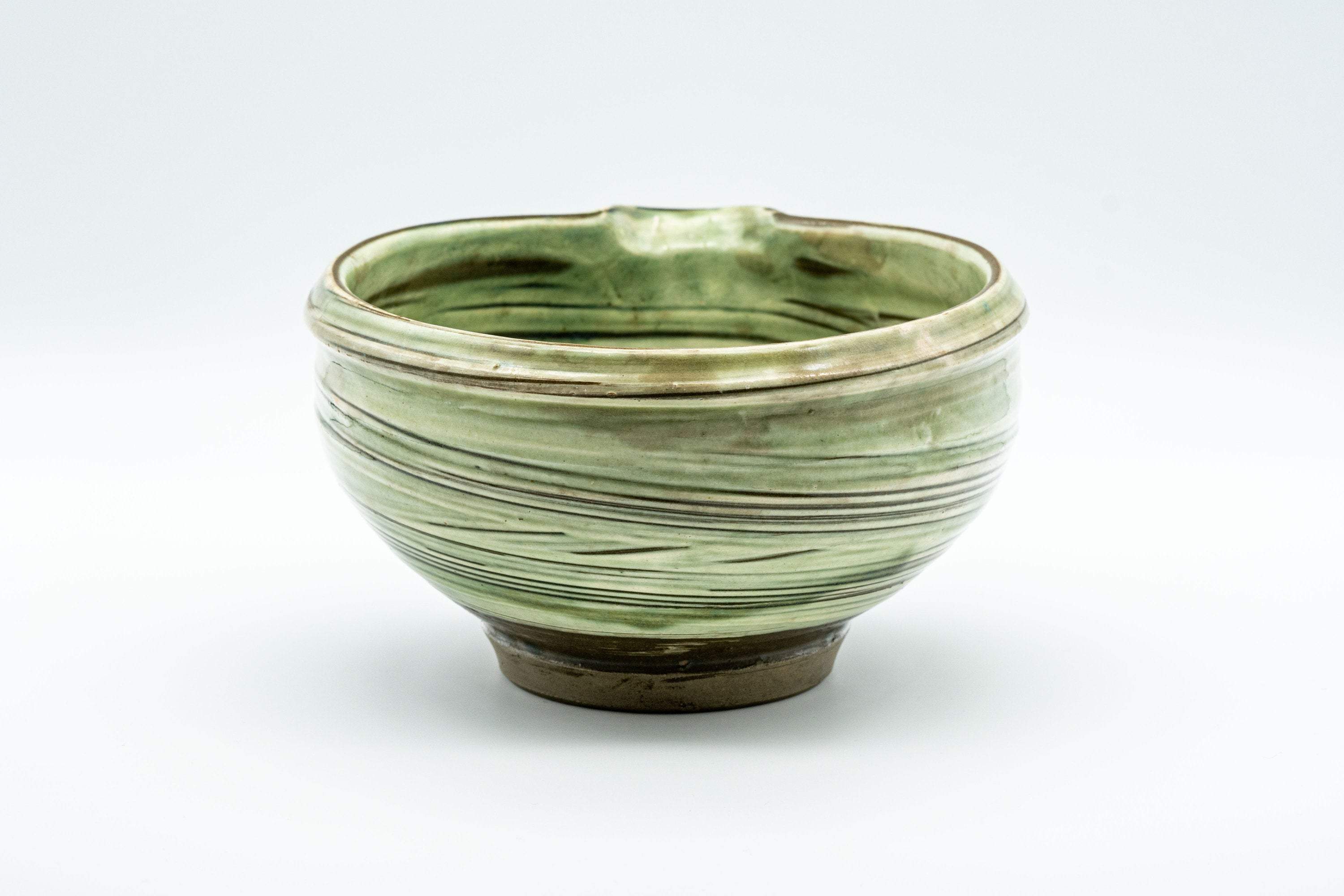 Japanese Katakuchi - Large Brush Glazed Spouted Matcha Bowl - 700ml