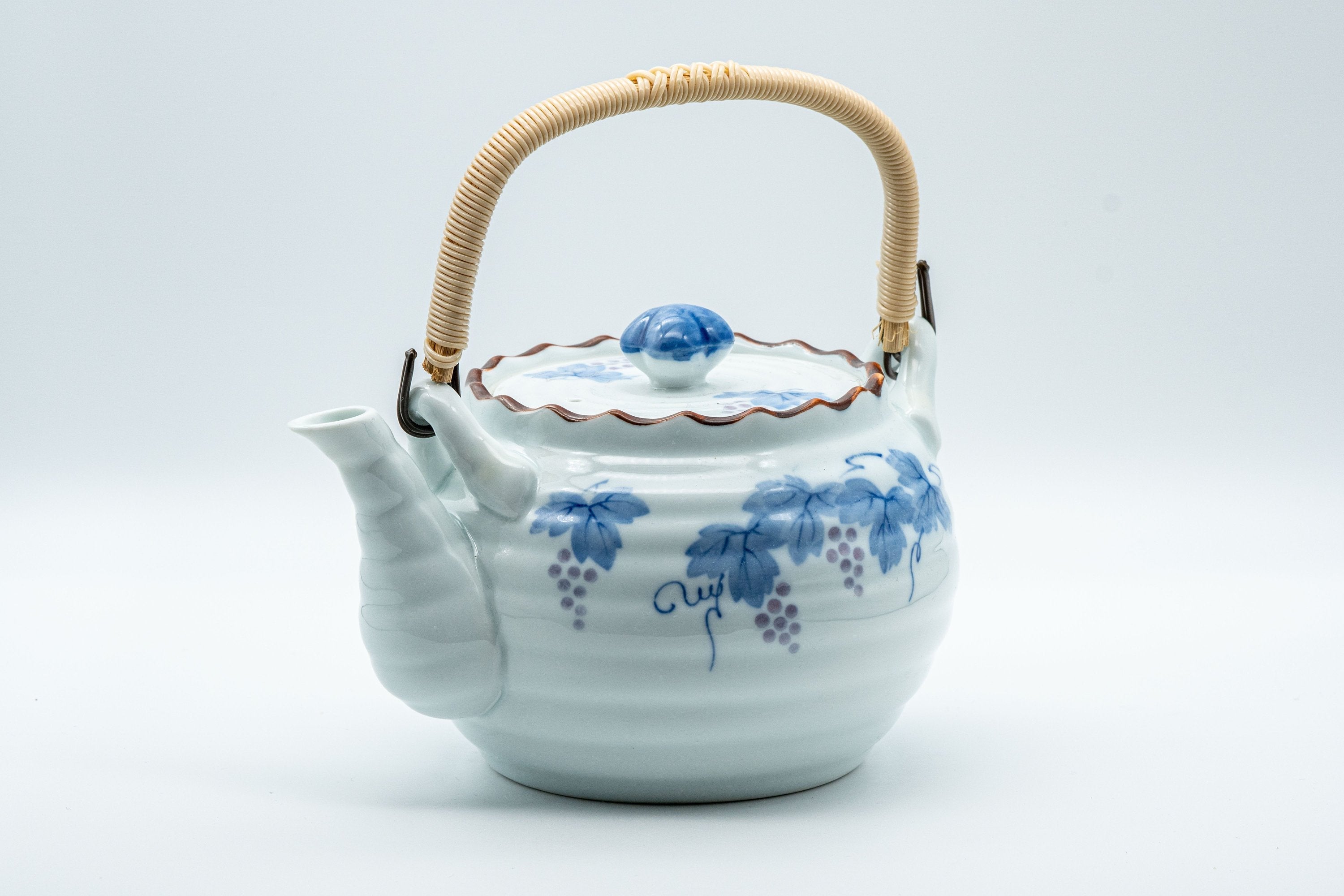 Japanese Tea Set - Porcelain Arita-yaki Dobin Debeso Teapot with 5 Lidded Yunomi