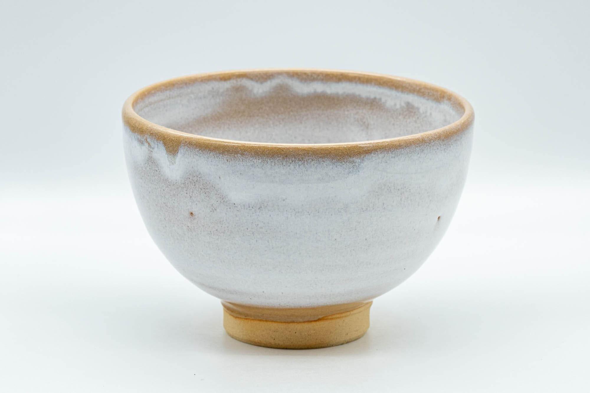 Japanese Matcha Bowl - 渓流山 Beige and Milky White Glazed Chawan - 450ml