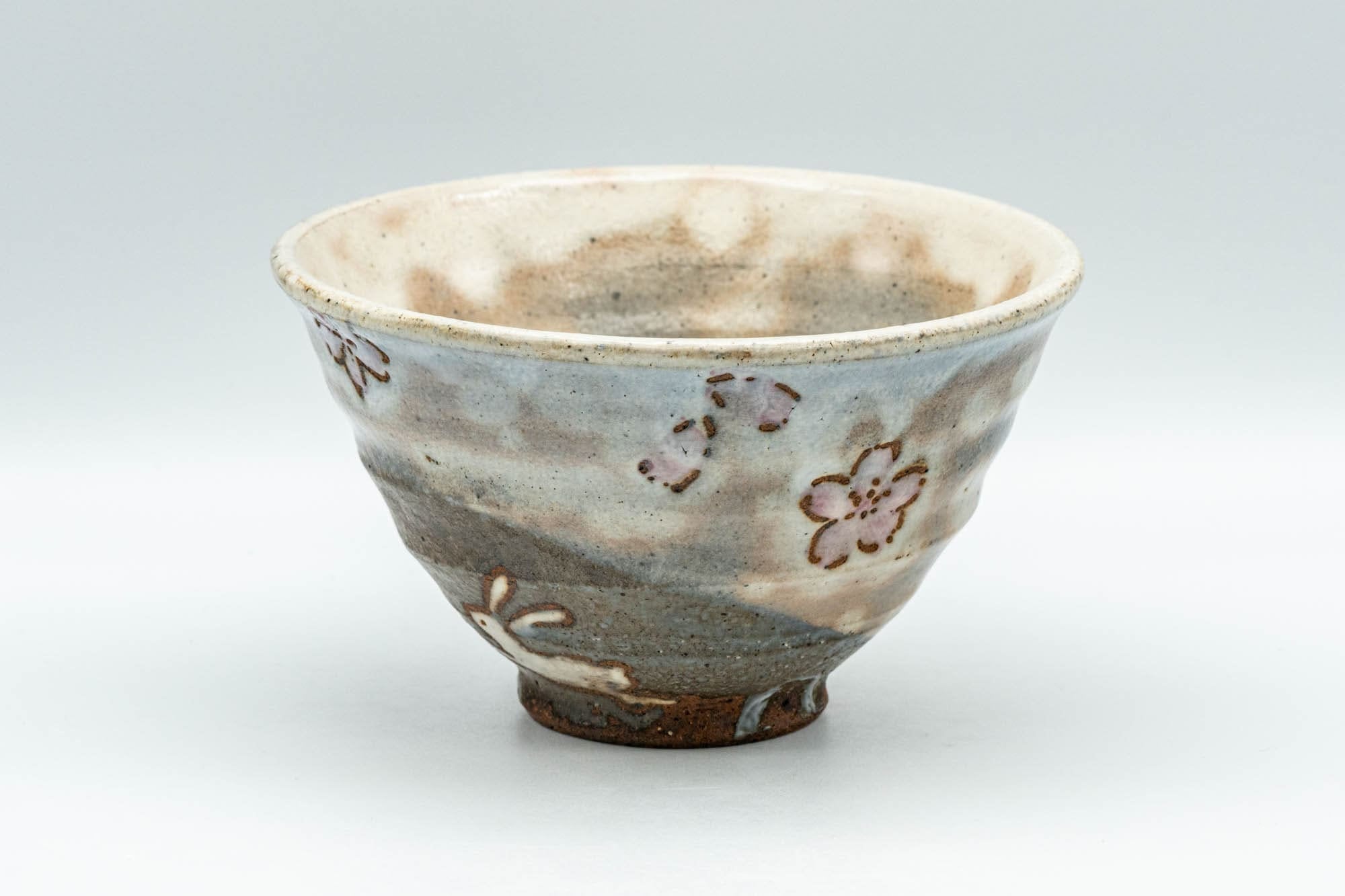 Japanese Matcha Bowl - Happy Rabbits Sakura Gohonte Chawan - 200ml