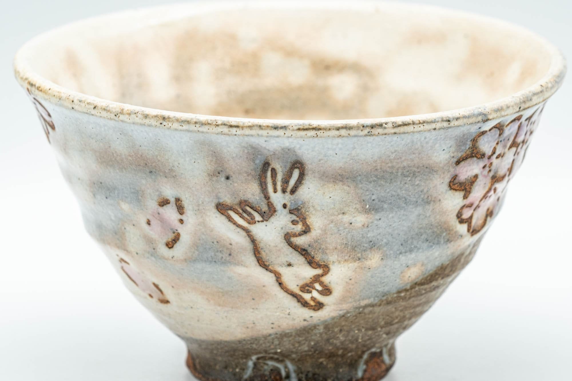 Japanese Matcha Bowl - Happy Rabbits Sakura Gohonte Chawan - 200ml