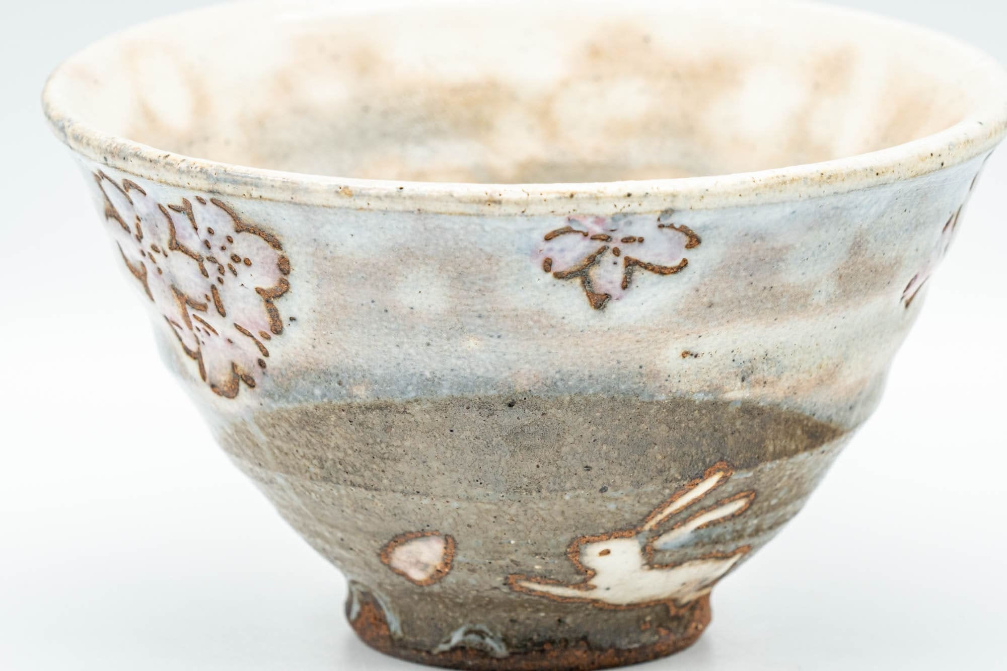 Japanese Matcha Bowl - Happy Rabbits Sakura Gohonte Chawan - 200ml