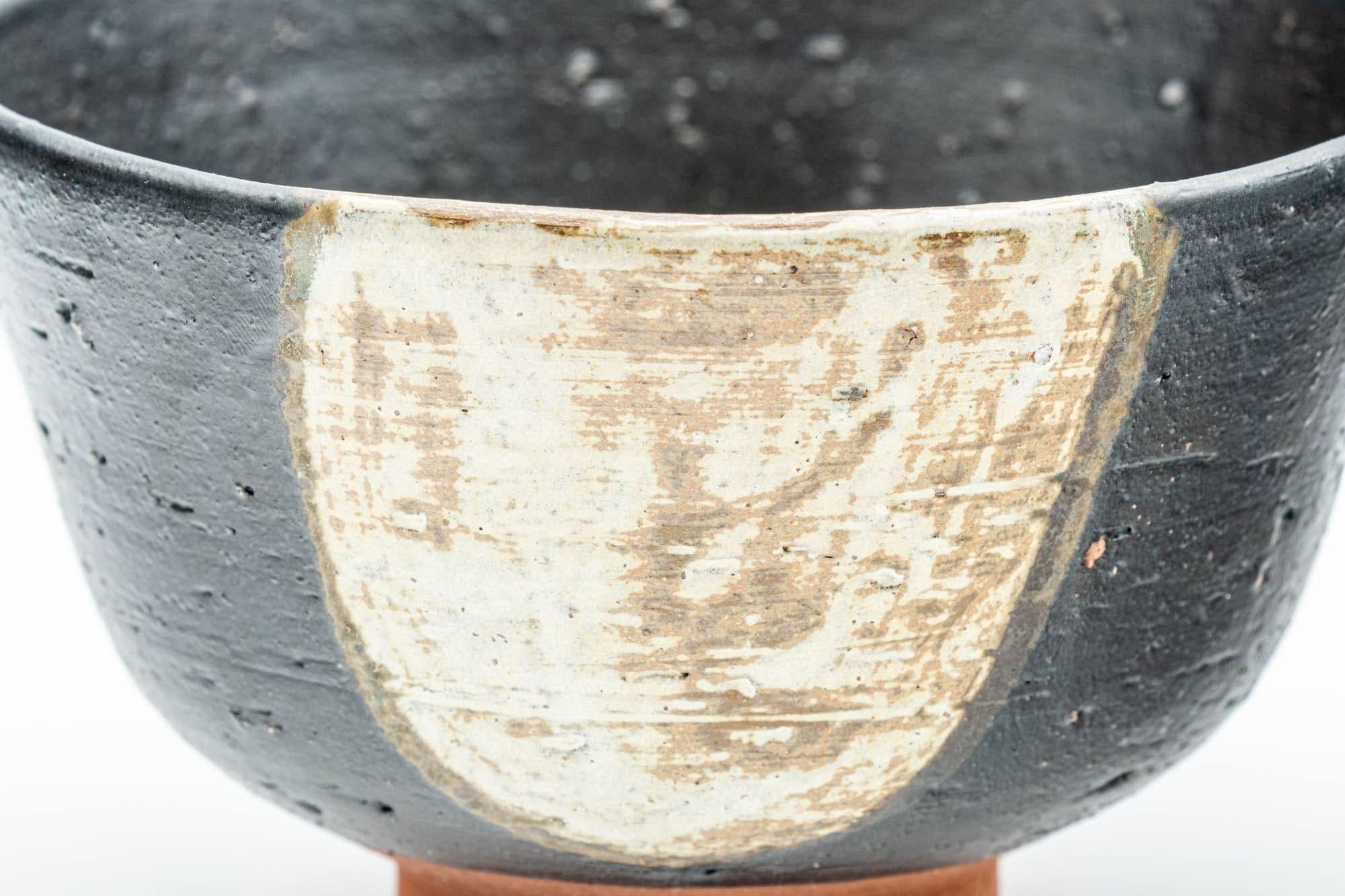 Japanese Matcha Bowl - Beige and Black Ido-gata Stoneware Chawan - 400ml