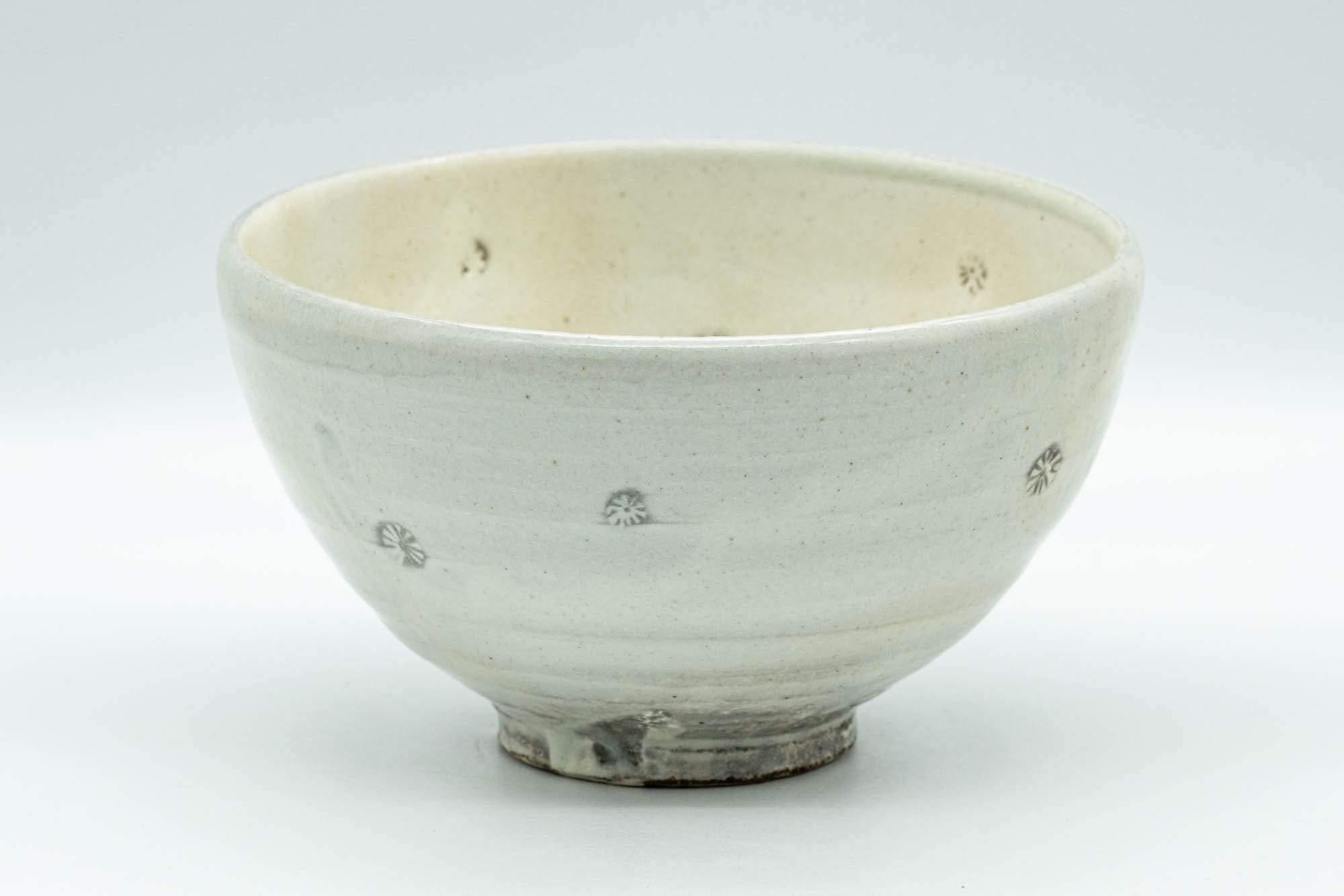 Japanese Matcha Bowl - Sugi-nari Chrysanthemums White Chawan- 400ml