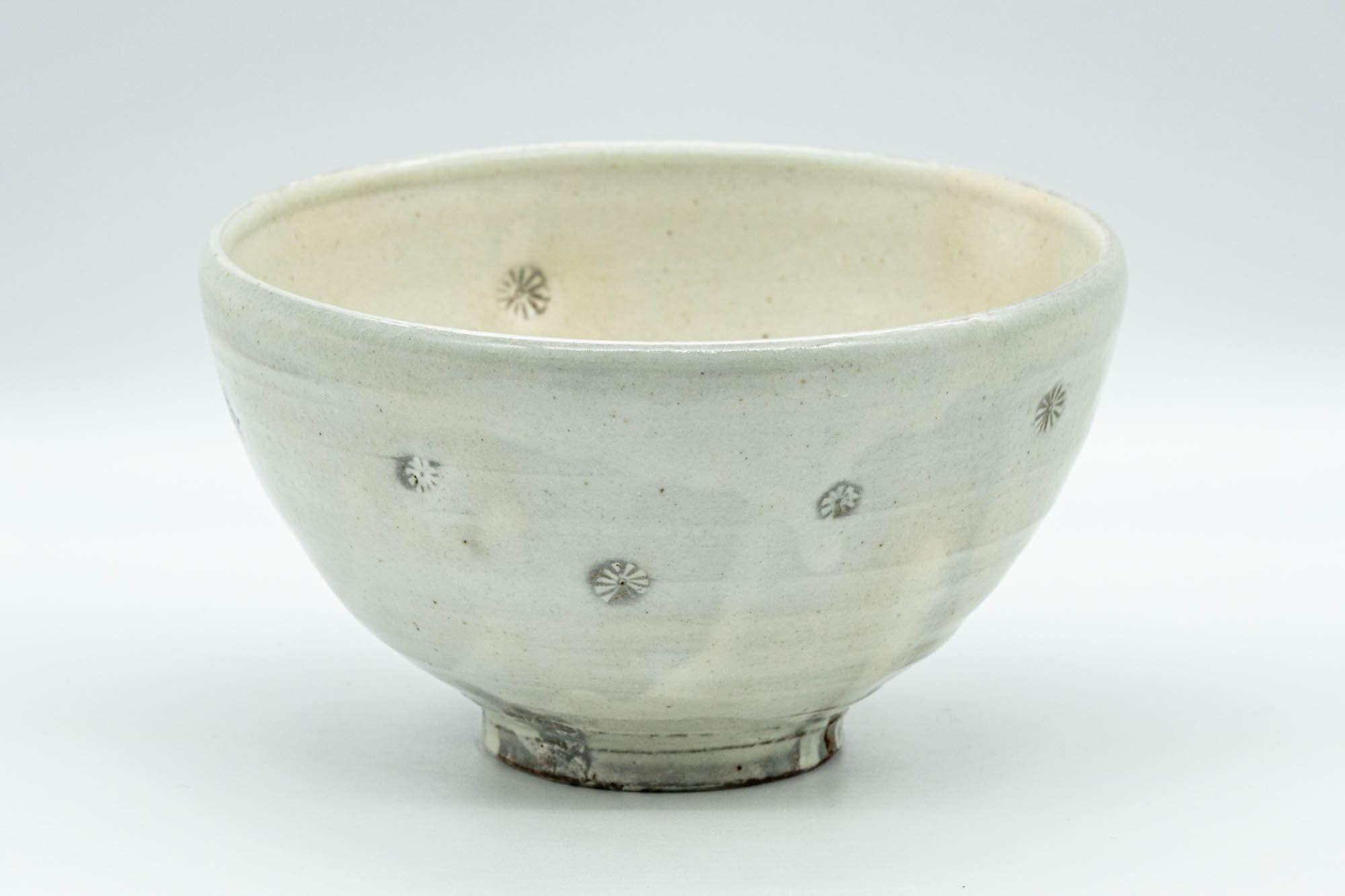 Japanese Matcha Bowl - Sugi-nari Chrysanthemums White Chawan- 400ml