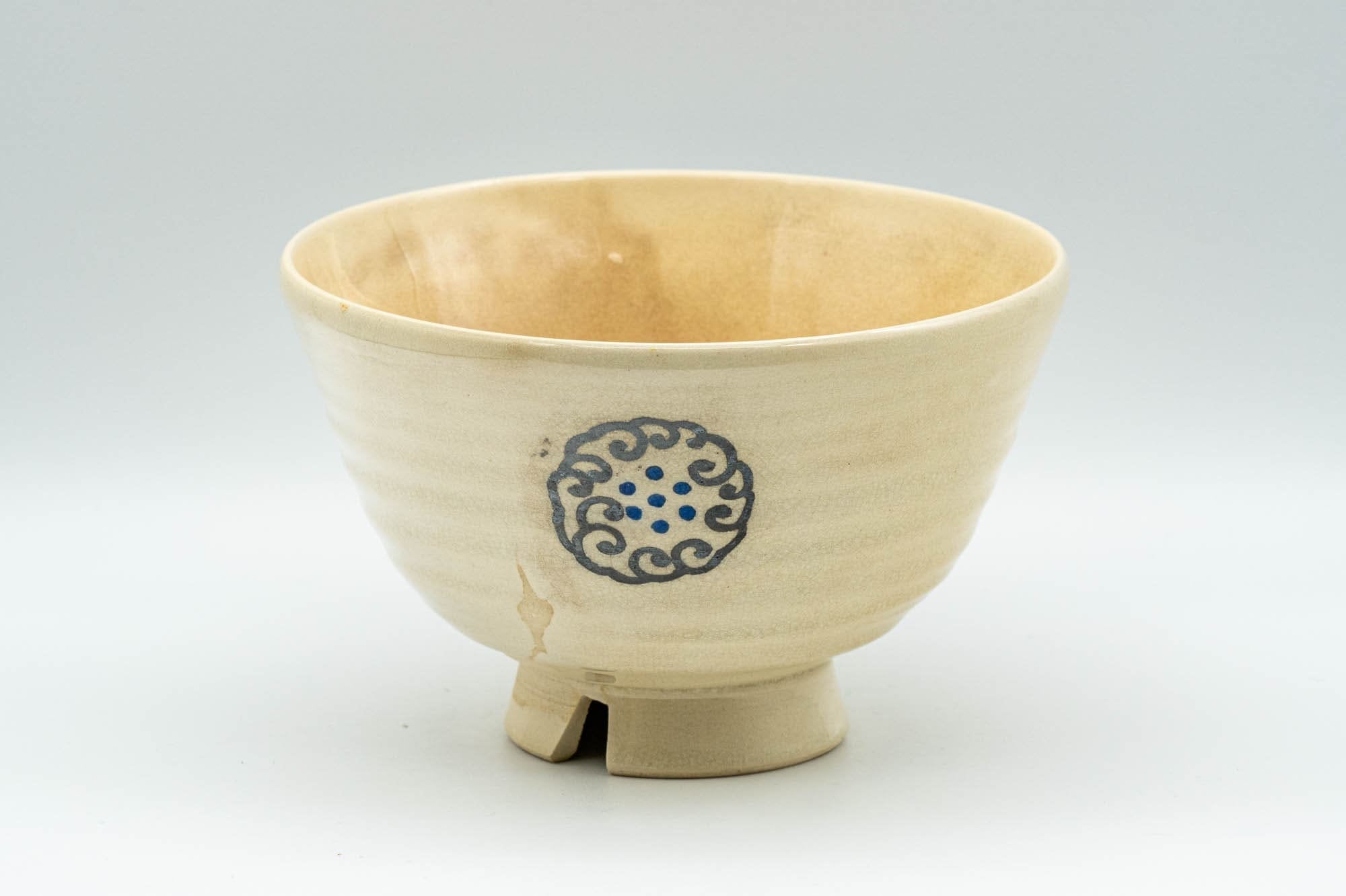 Japanese Matcha Bowl - Beige Emblemed Kyo-yaki Chawan - 250ml