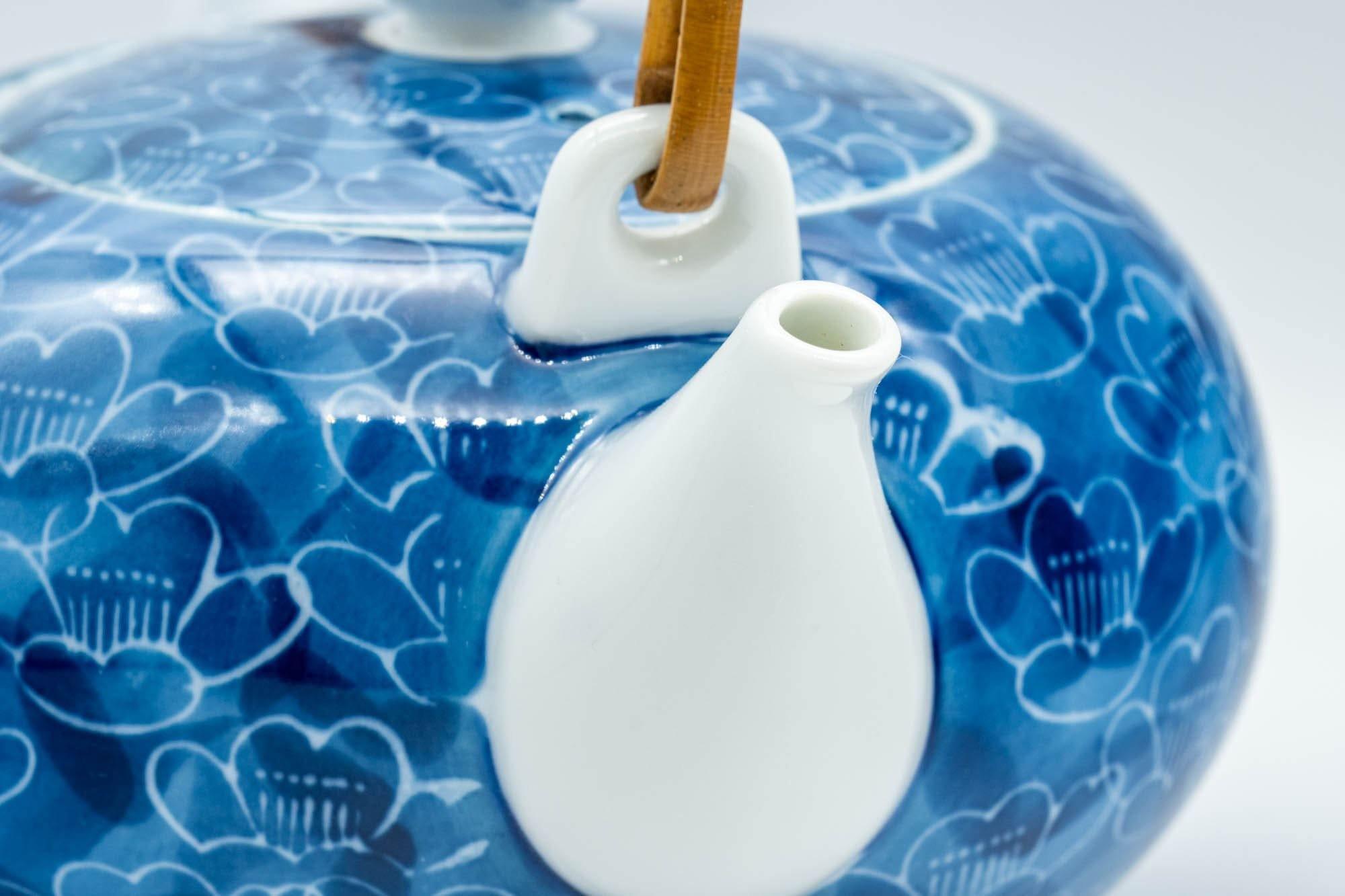 Japanese Dobin - Blue Floral Porcelain Arita-yaki Teapot - 500ml