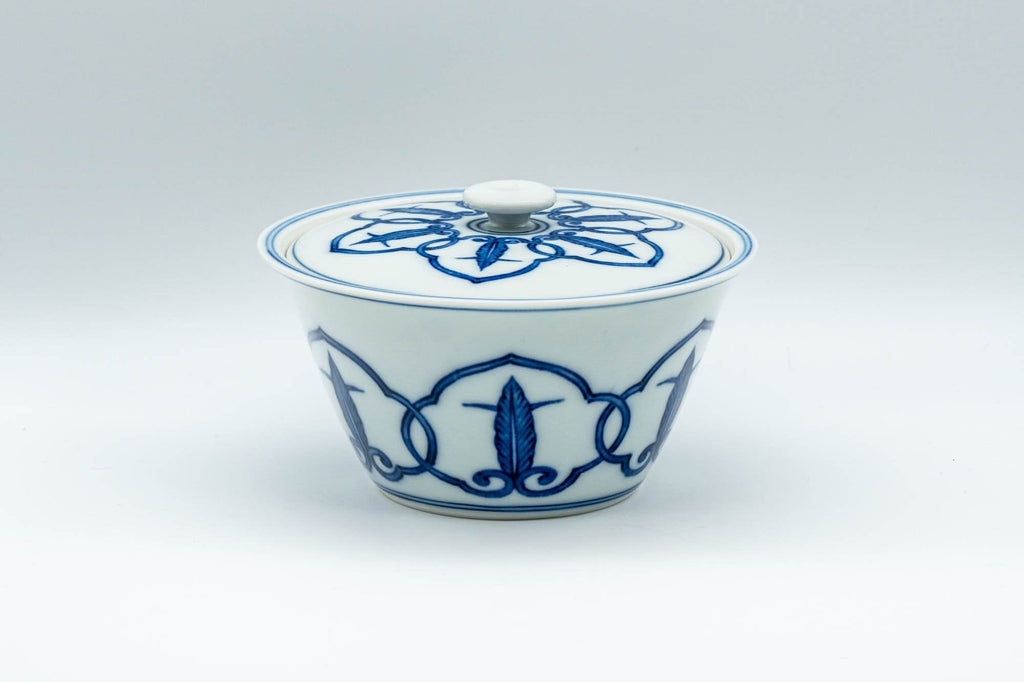 Japanese Tea Set - Arita-yaki Porcelain Debeso Houhin Teapot with 2 Asagao-gata Senchawan Teacups