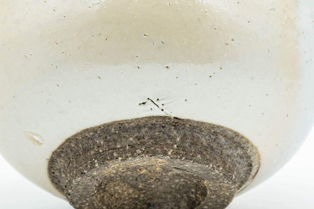Japanese Matcha Bowl - White Textured Shino Drip-Glazed Wan-nari Chawan - 400ml