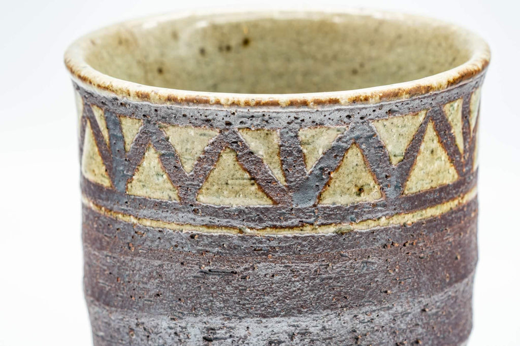 Japanese Teacup - Beige Stoneware Patterned Yunomi - 180ml