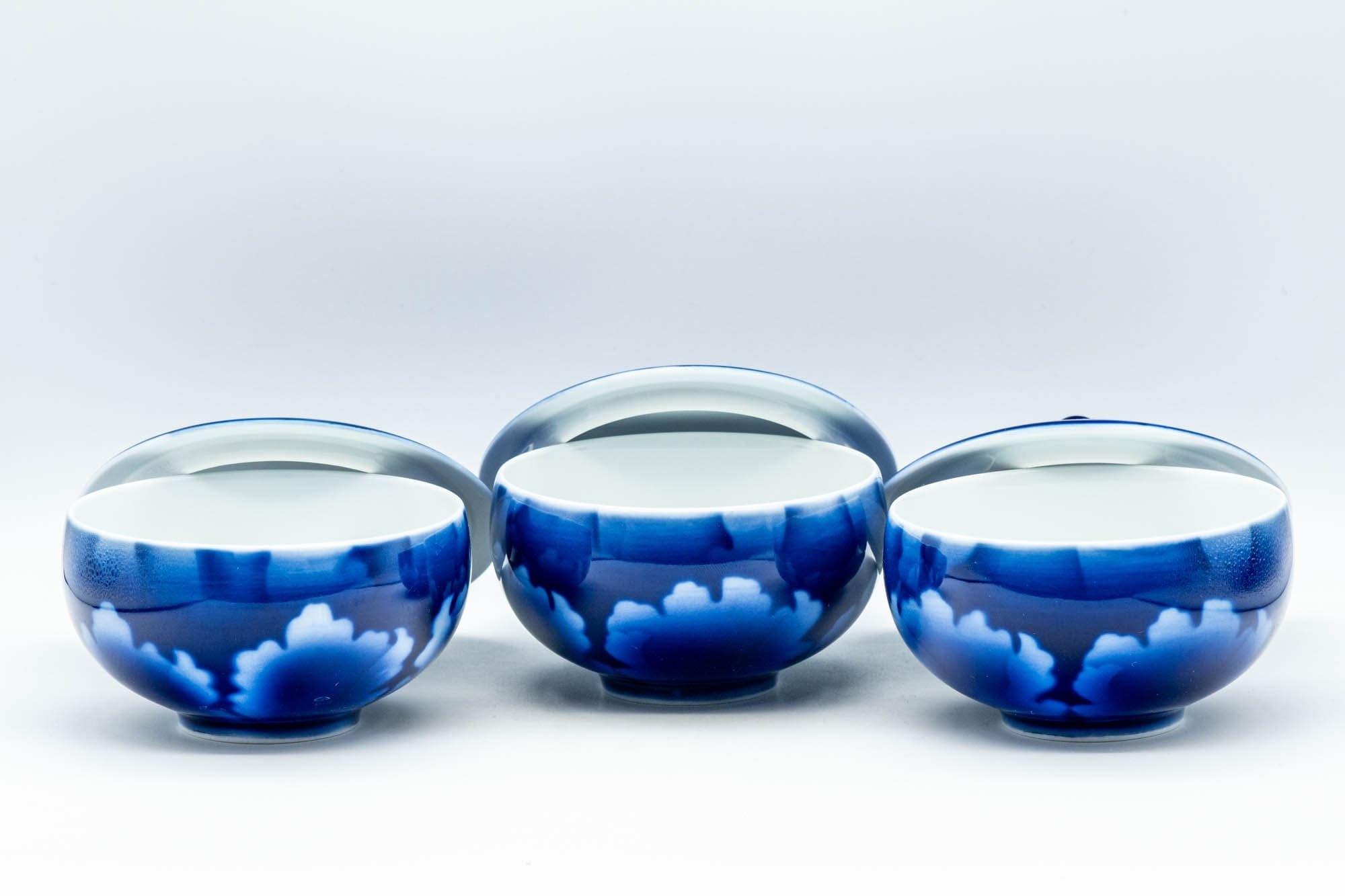 Japanese Tea Set - Blue Floral Debeso Dobin Teapot with 3 Lidded Yunomi Teacups