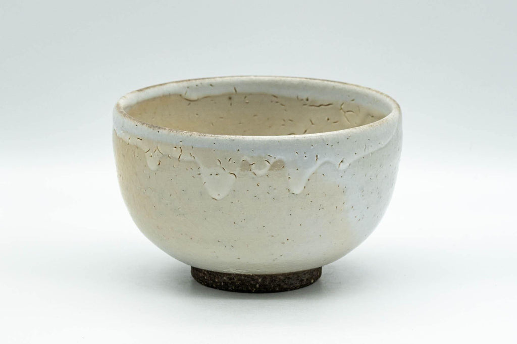 Japanese Matcha Bowl - White Textured Shino Drip-Glazed Wan-nari Chawan - 400ml