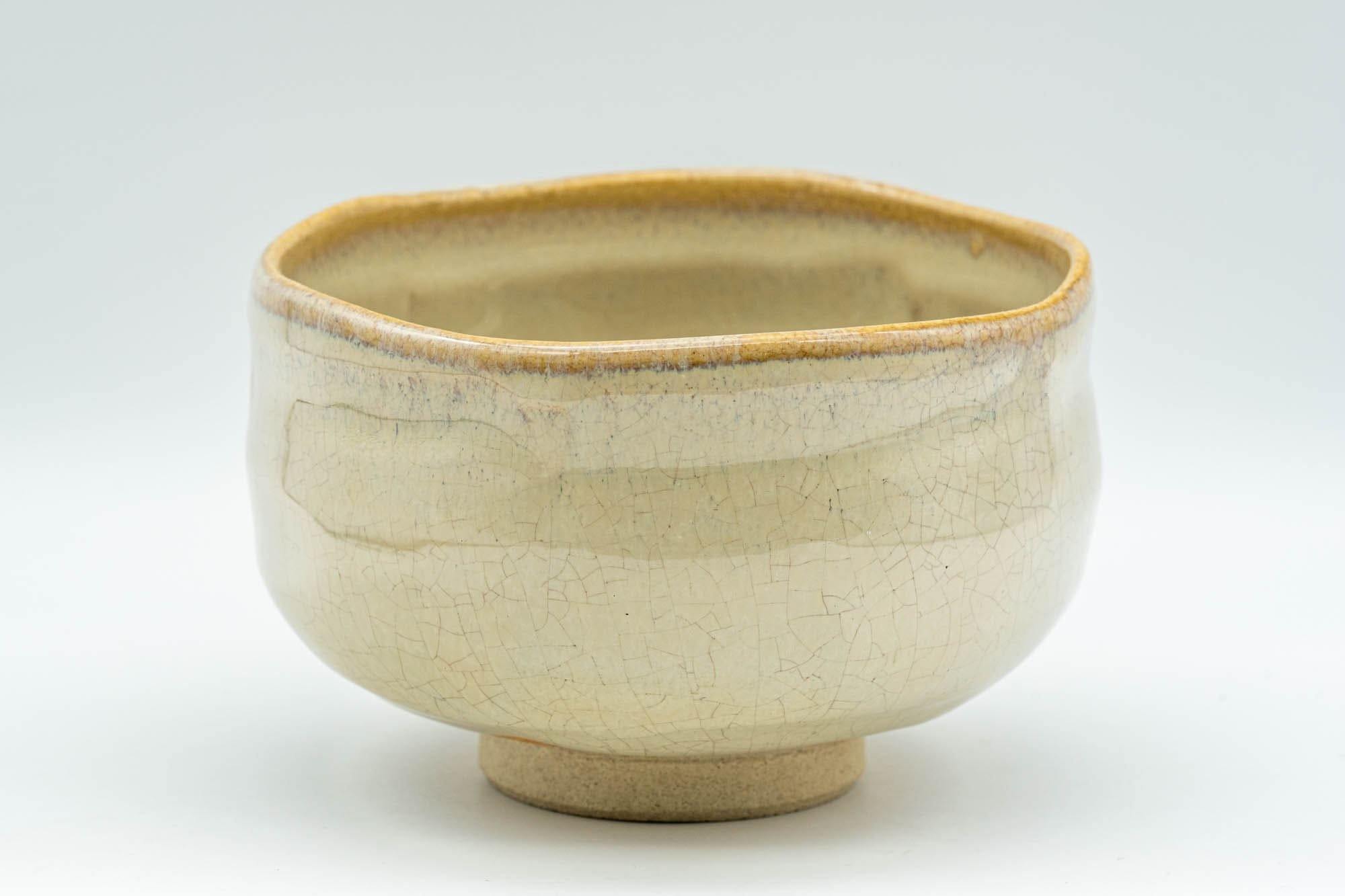 Japanese Matcha Bowl - 赤膚山 Akiyama Kiln Beige Glazed Akahada-yaki Chawan - 250ml