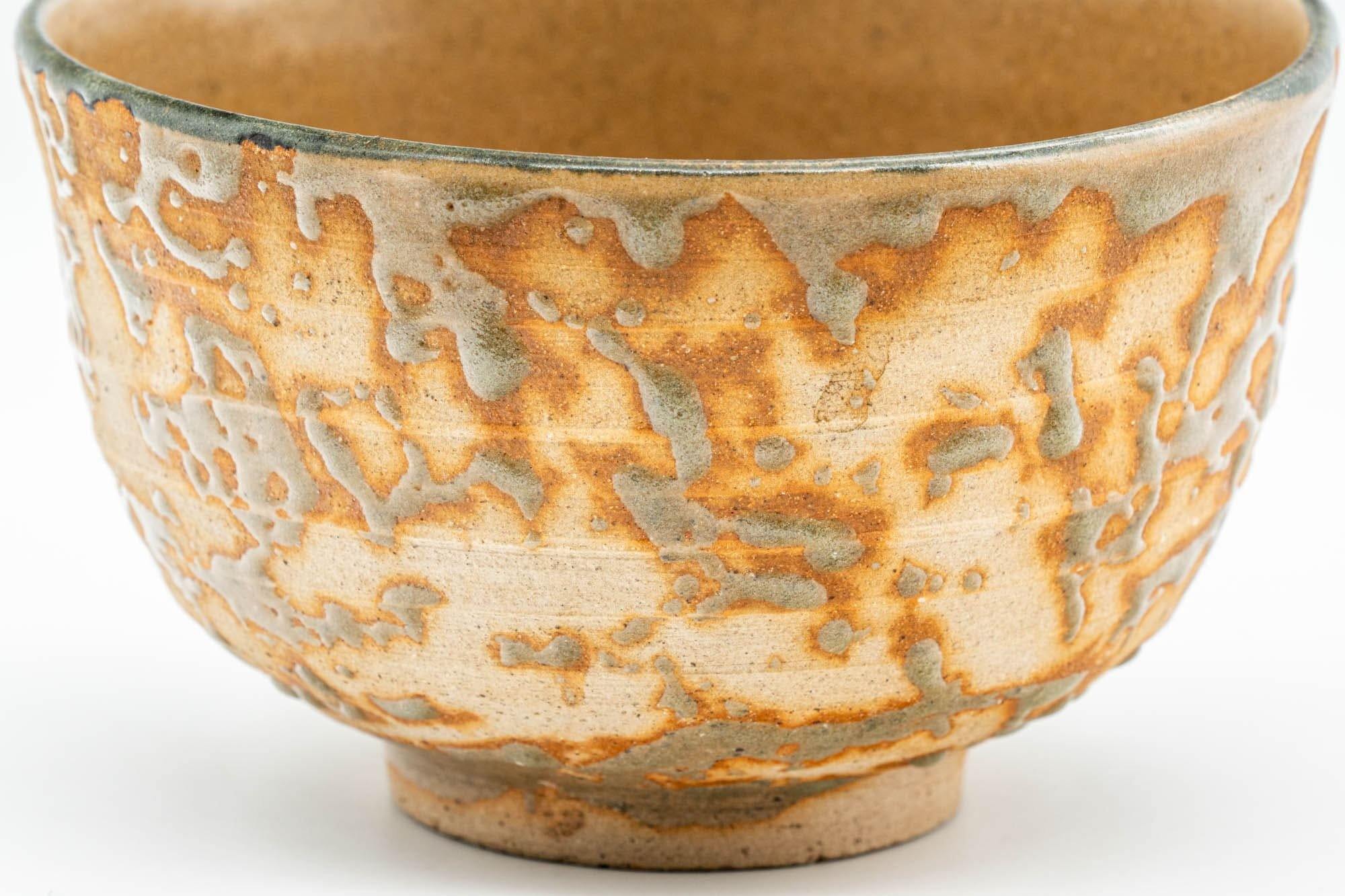 Japanese Matcha Bowl - Textured Ash-Glazed Wan-nari Chawan - 400ml