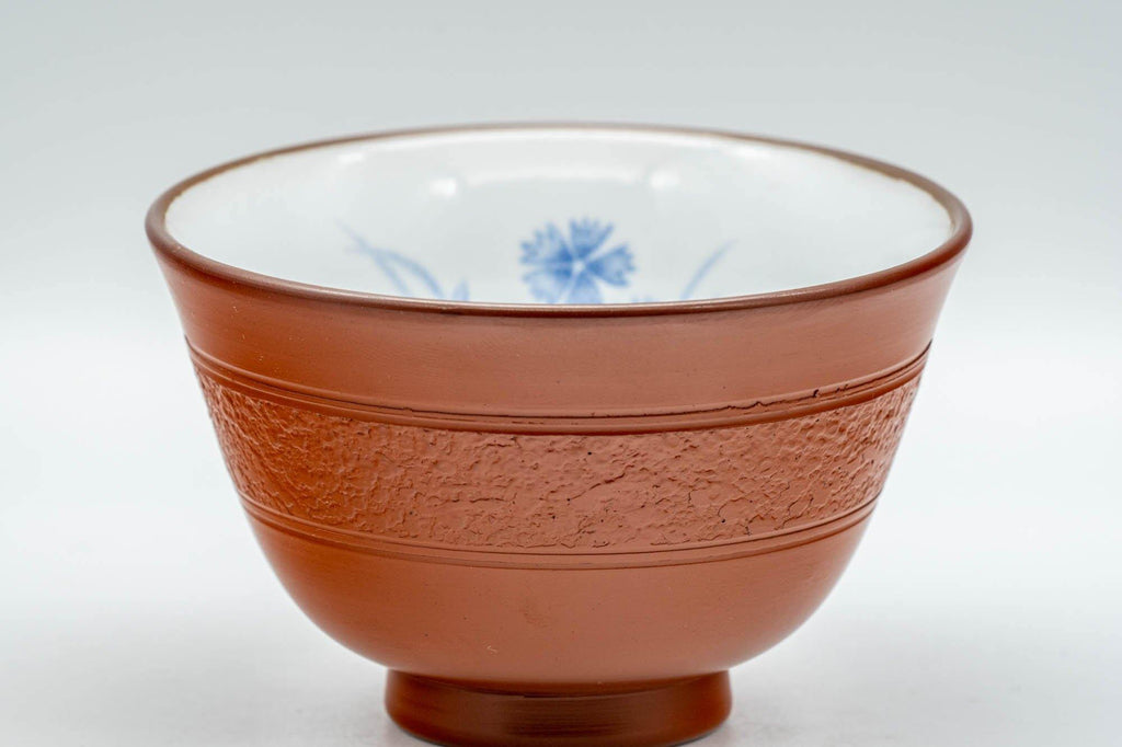 Japanese Teacup - Blue Floral White Glazed Interior Tokoname-yaki Yunomi - 110ml