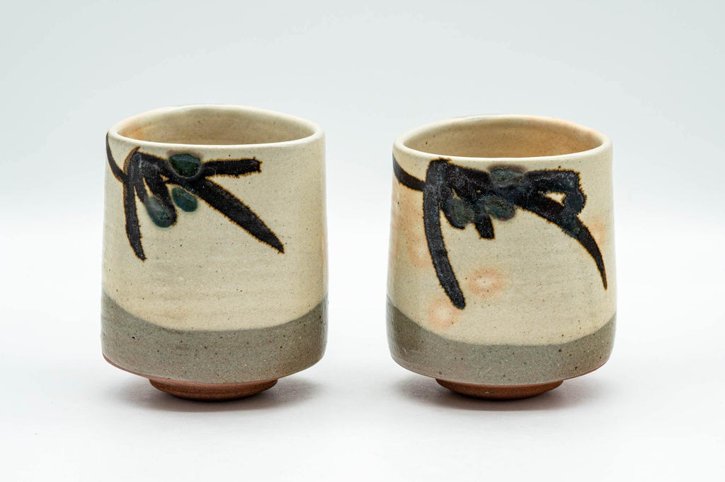 Japanese Teacups - Pair of Beige Sankaku-gata Triangular Yunomi - 200ml