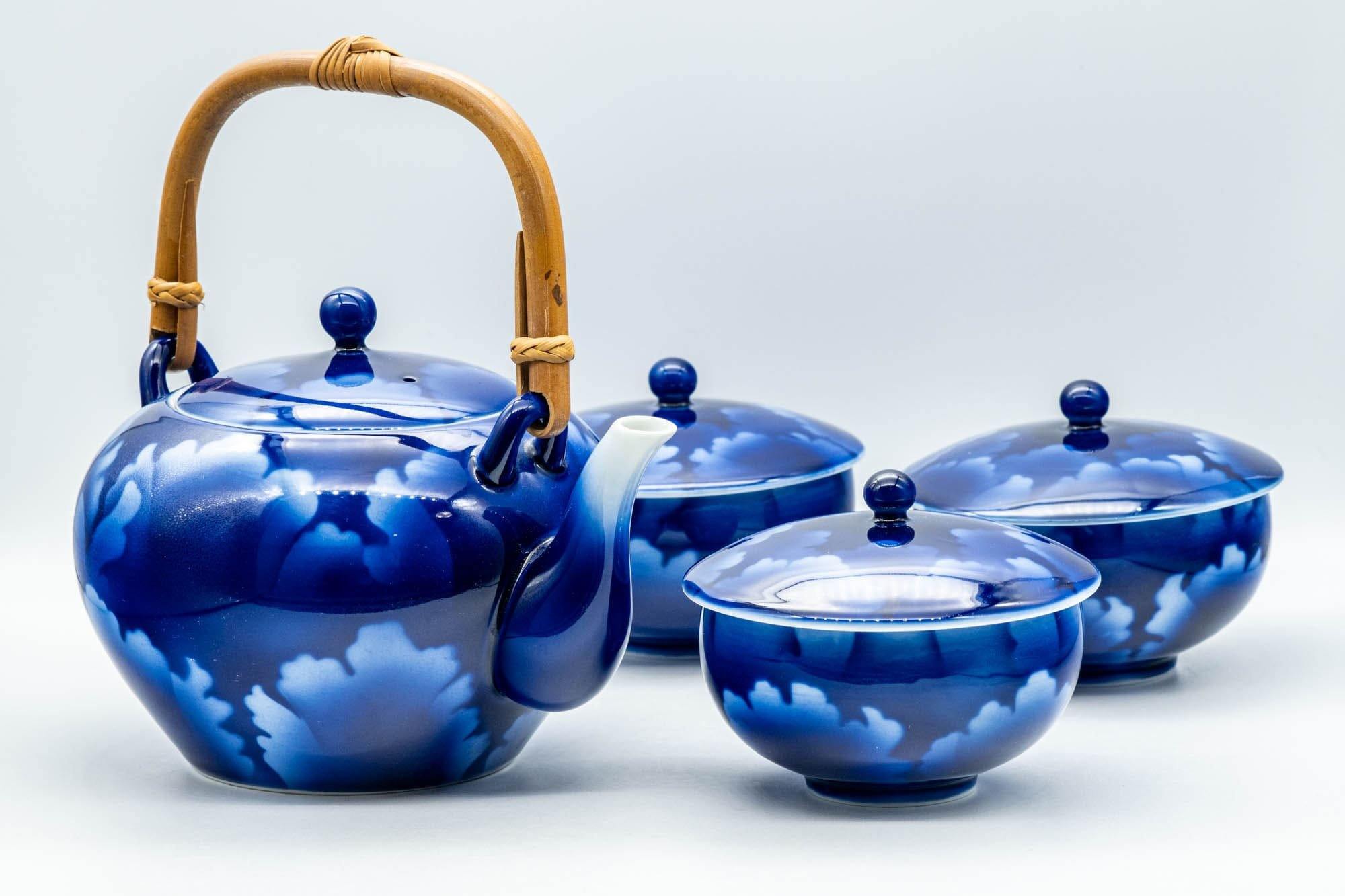 Japanese Tea Set - Blue Floral Debeso Dobin Teapot with 3 Lidded Yunomi Teacups