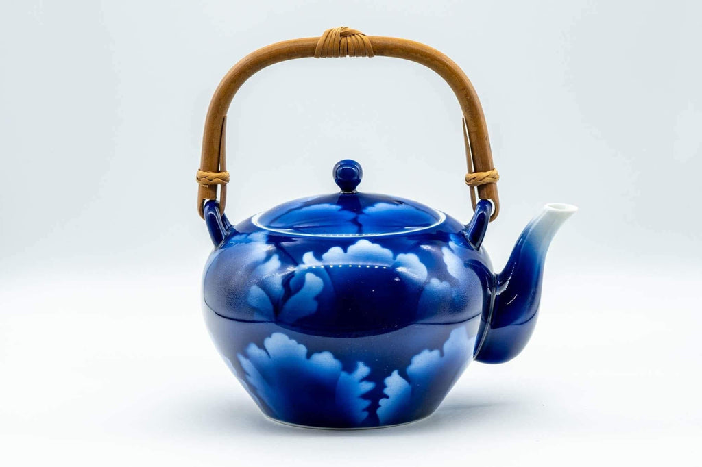Japanese Tea Set - Blue Floral Debeso Dobin Teapot with 3 Lidded Yunomi Teacups