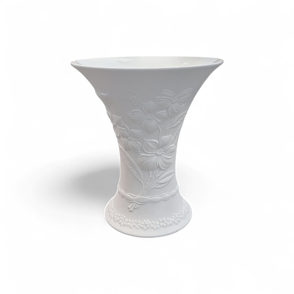 Kaiser Bisque Matte Finish Embossed Dogwood Flower 12" Vase
