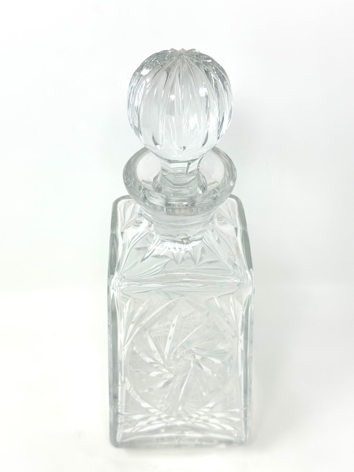 American Cut Spirit Eleanor Decanter & Stopper