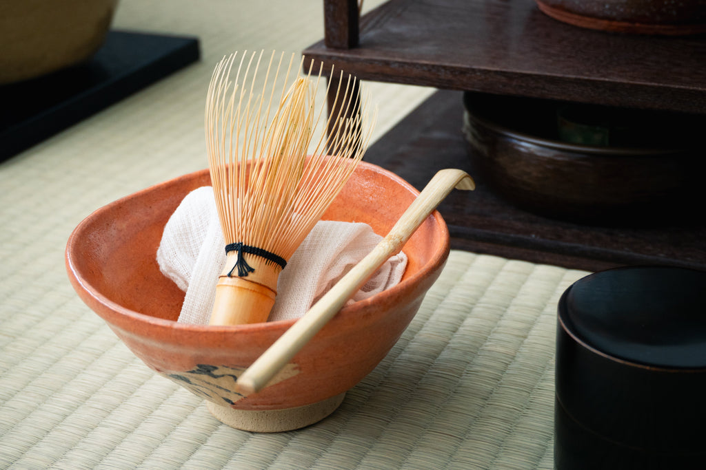Hira-gata Aka-Oribe Chawan