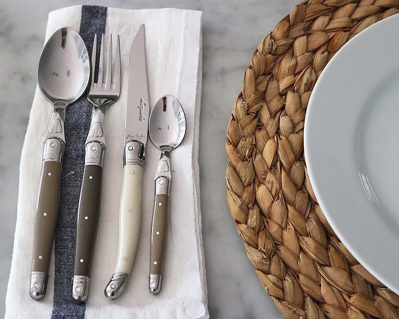 Natural Round Placemat - 6pc Set