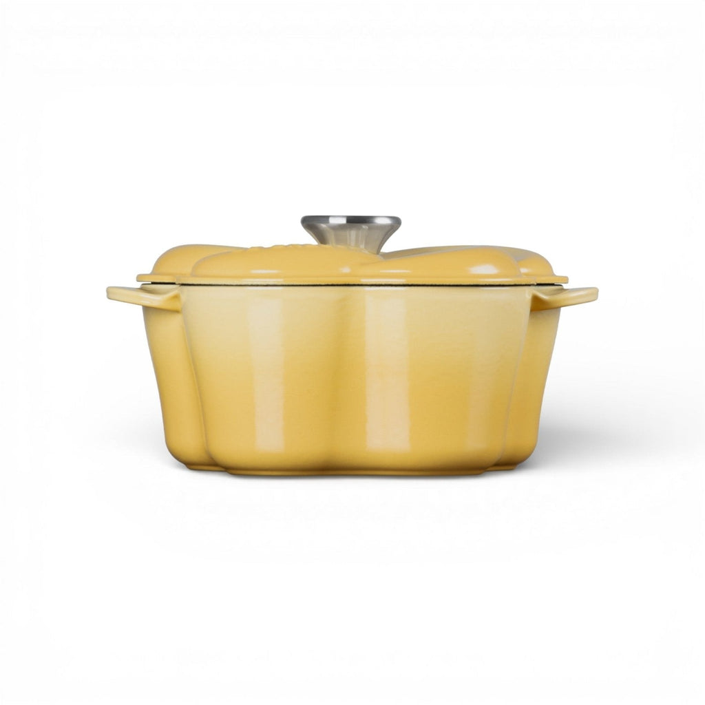 Le Creuset Cast Iron 2.25QT (2L) Petal Camomille Cocotte