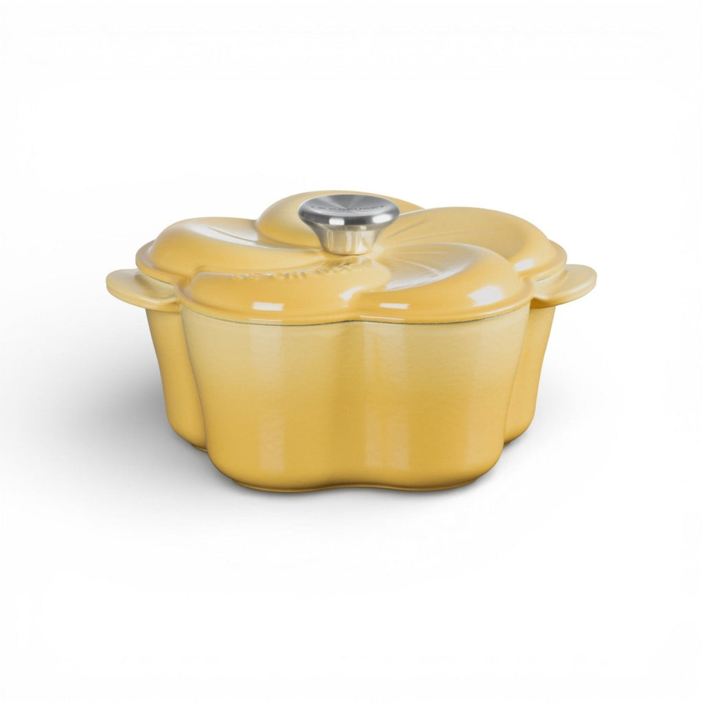 Le Creuset Cast Iron 2.25QT (2L) Petal Camomille Cocotte