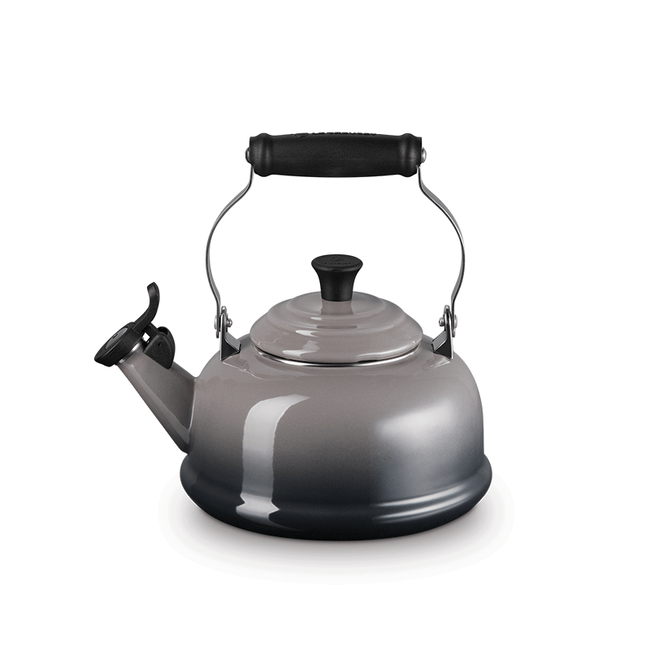 Le Creuset Whistling Kettle - Classic
